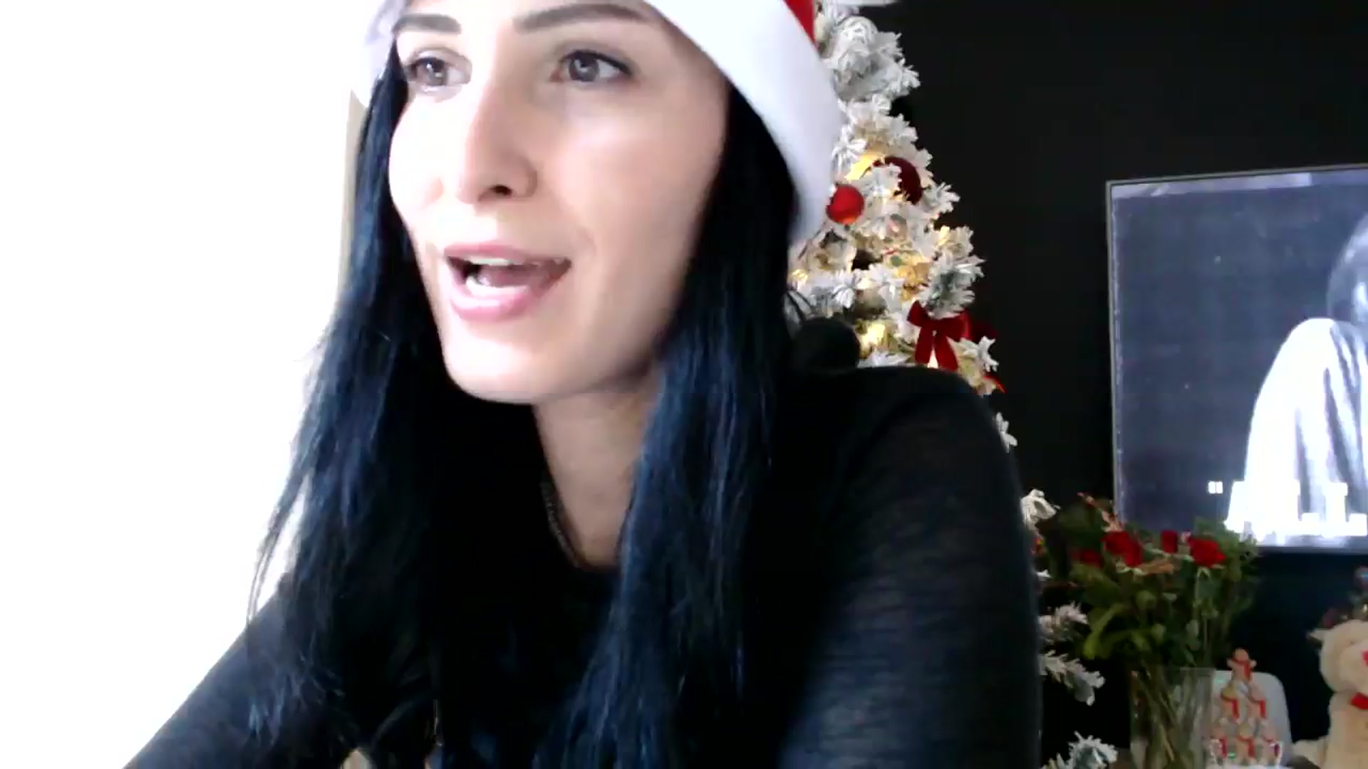 Gallery image thumbnail from Yara_77's myfreecams stream on, 12/10/2025, 13:44 image 12 of 20