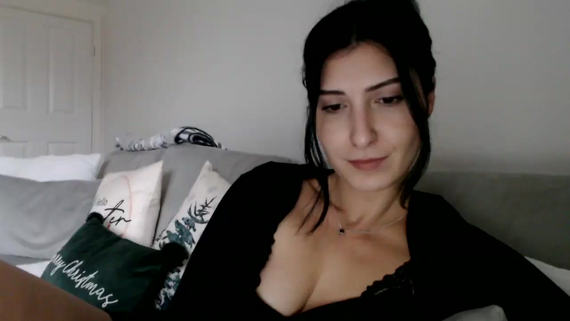 Gallery image thumbnail from Yara_77's myfreecams stream on, 12/12/2025, 13:01 image 14 of 20