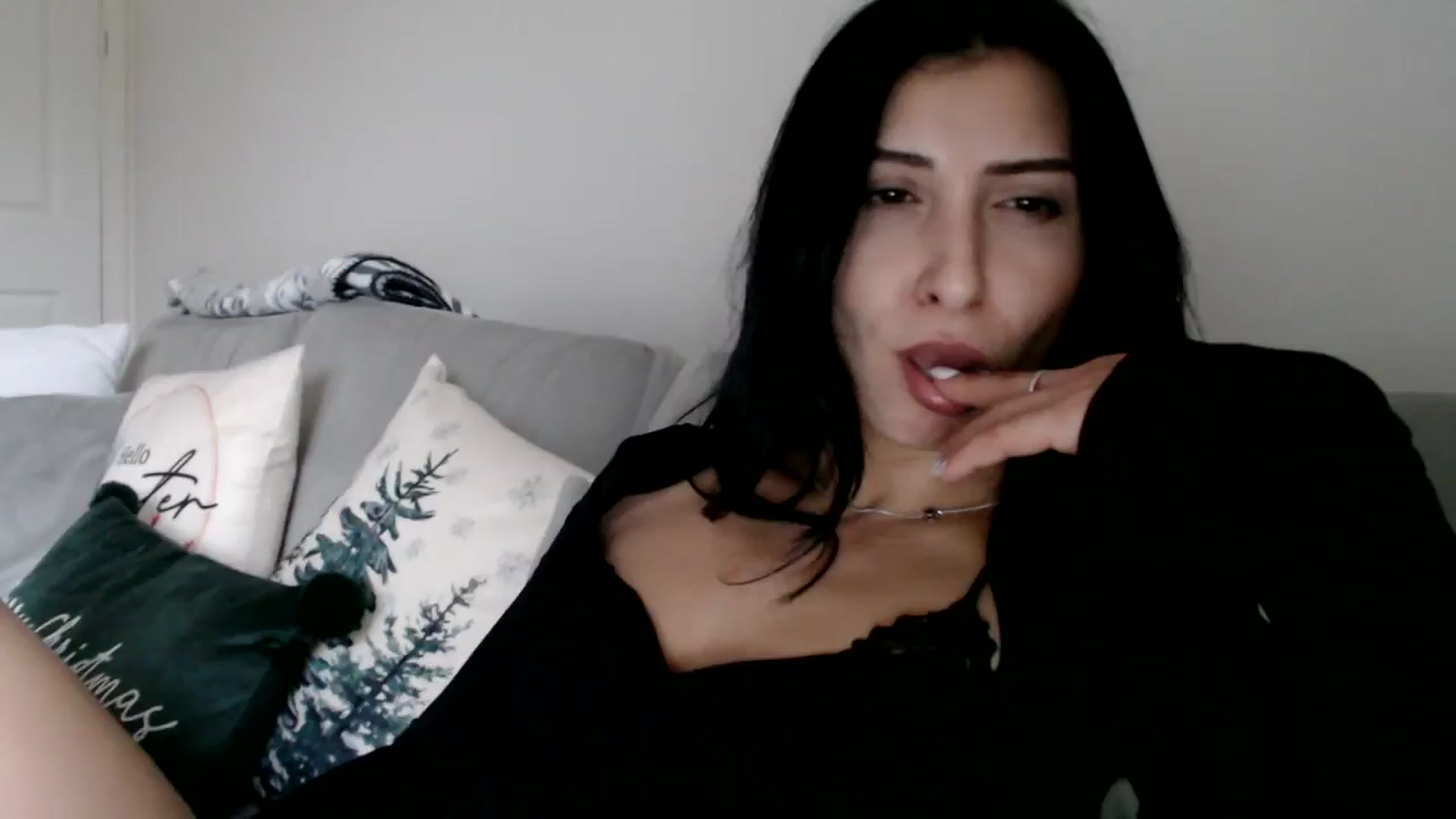 Gallery image thumbnail from Yara_77's myfreecams stream on, 12/12/2025, 13:01 image 20 of 20