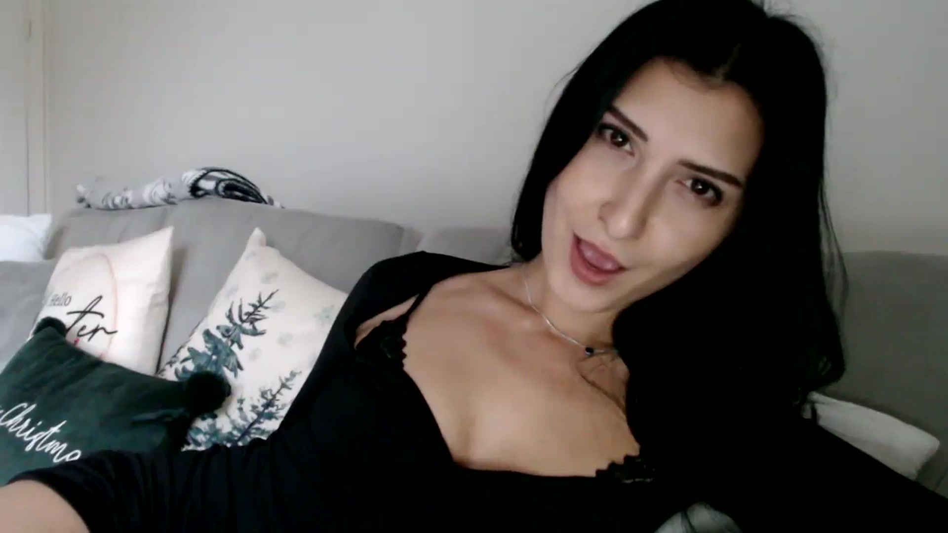 Gallery image thumbnail from Yara_77's myfreecams stream on, 12/12/2025, 13:01 image 18 of 20