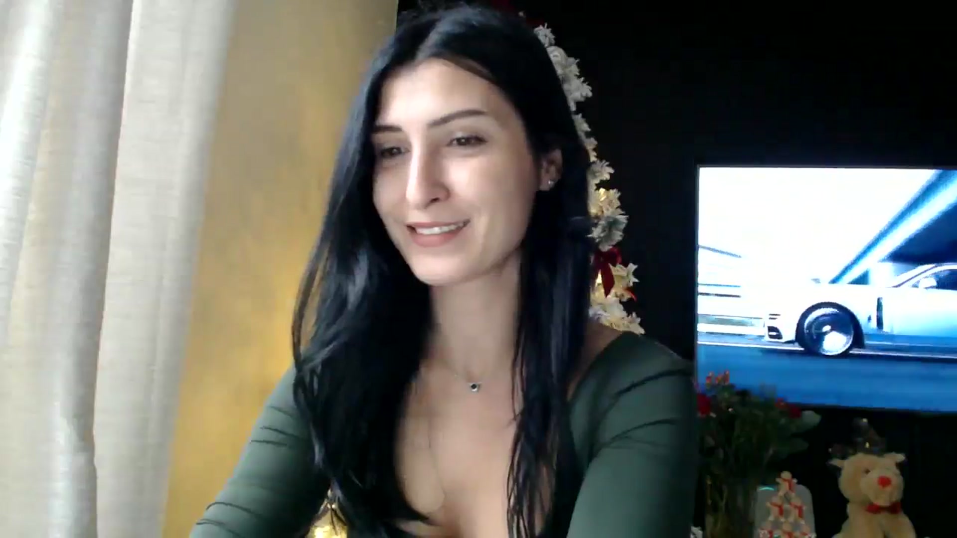 Gallery image thumbnail from Yara_77's myfreecams stream on, 12/12/2025, 13:35 image 18 of 20