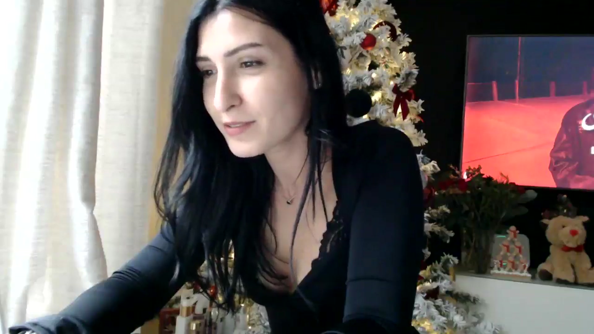 Gallery image thumbnail from Yara_77's myfreecams stream on, 12/12/2025, 13:35 image 8 of 20