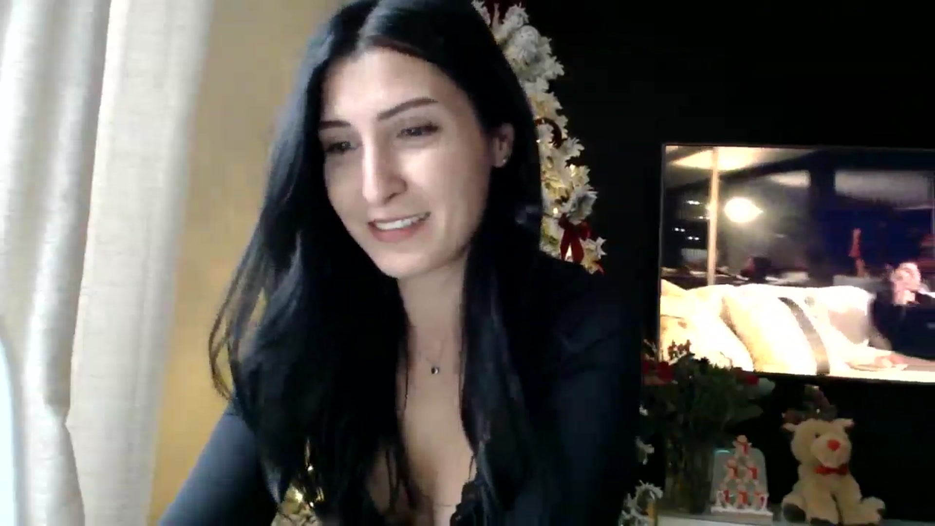 Gallery image thumbnail from Yara_77's myfreecams stream on, 12/12/2025, 13:35 image 11 of 20