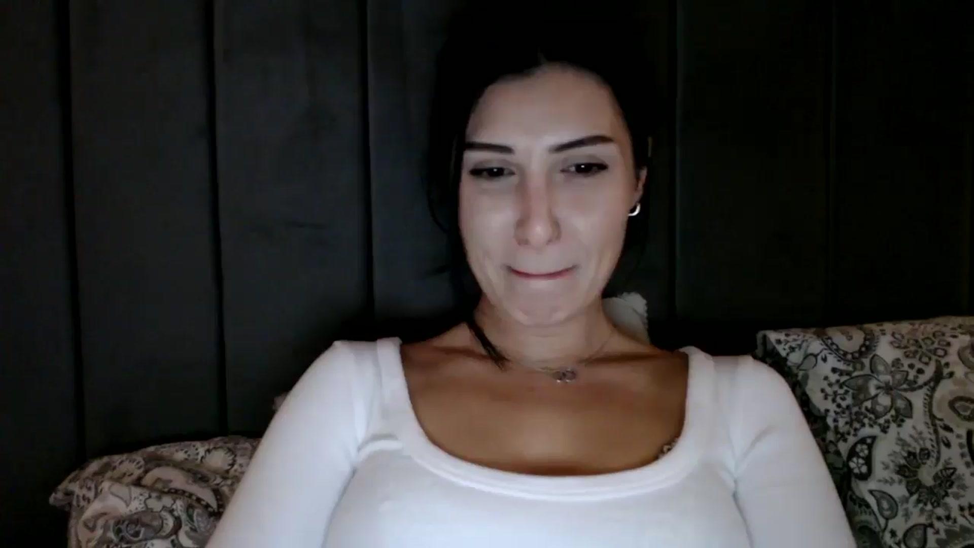 Gallery image thumbnail from Yara_77's myfreecams stream on, 12/18/2025, 13:39 image 20 of 20