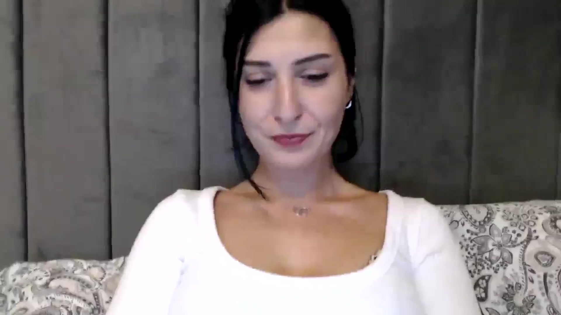 Gallery image thumbnail from Yara_77's myfreecams stream on, 12/18/2025, 14:18 image 3 of 20
