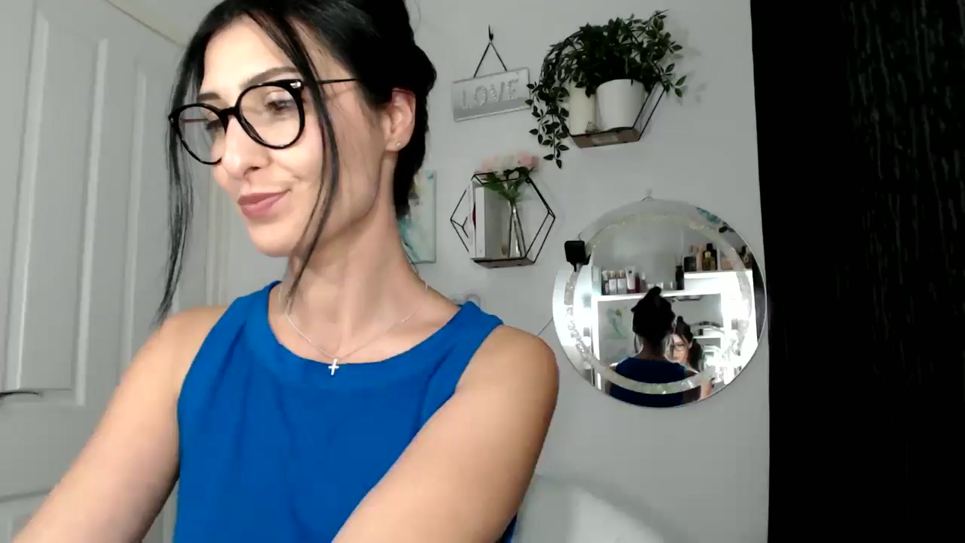 Gallery image thumbnail from Yara_77's myfreecams stream on, 01/14/2026, 16:06 image 8 of 20