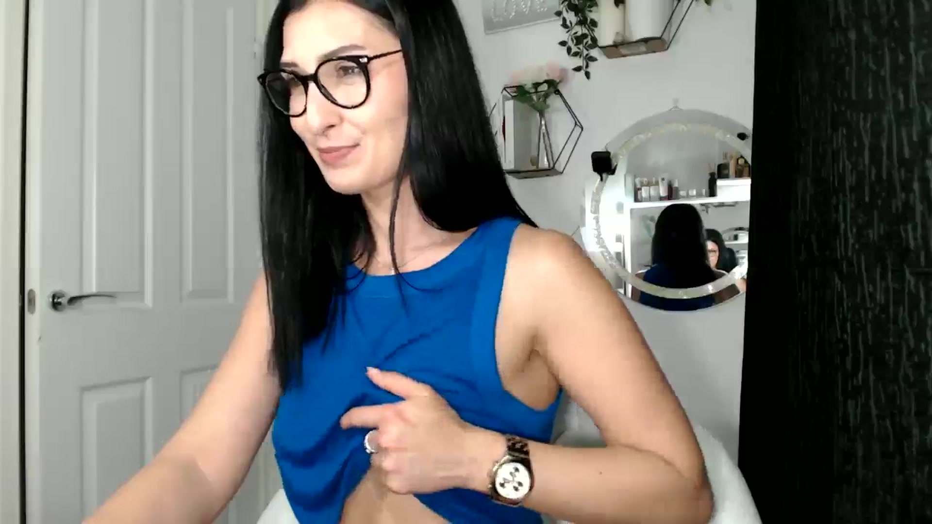 Gallery image thumbnail from Yara_77's myfreecams stream on, 01/14/2026, 16:06 image 5 of 20