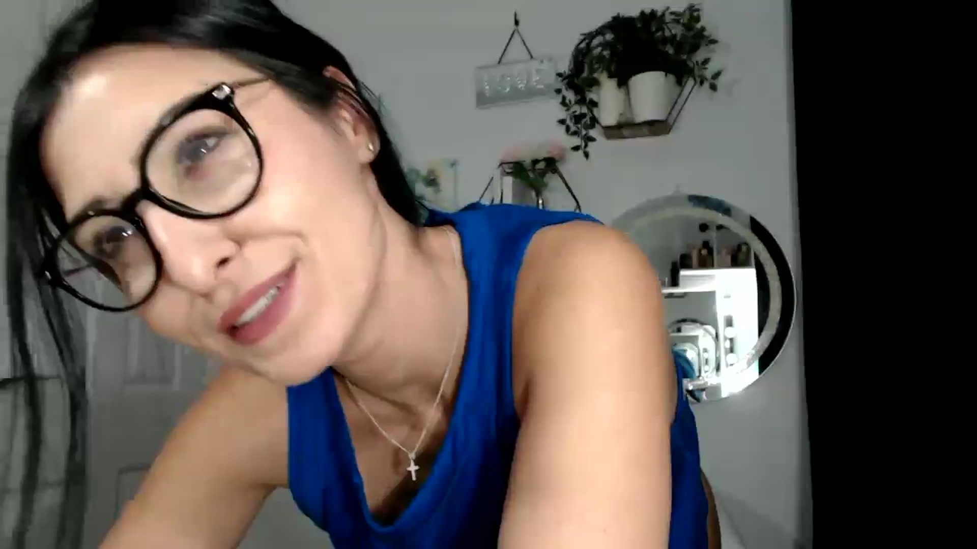 Gallery image thumbnail from Yara_77's myfreecams stream on, 01/14/2026, 16:06 image 15 of 20