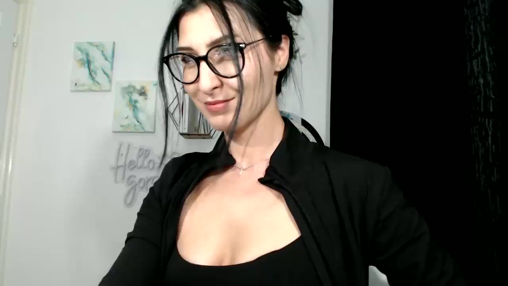 Gallery image thumbnail from Yara_77's myfreecams stream on, 01/14/2026, 18:36 image 3 of 20