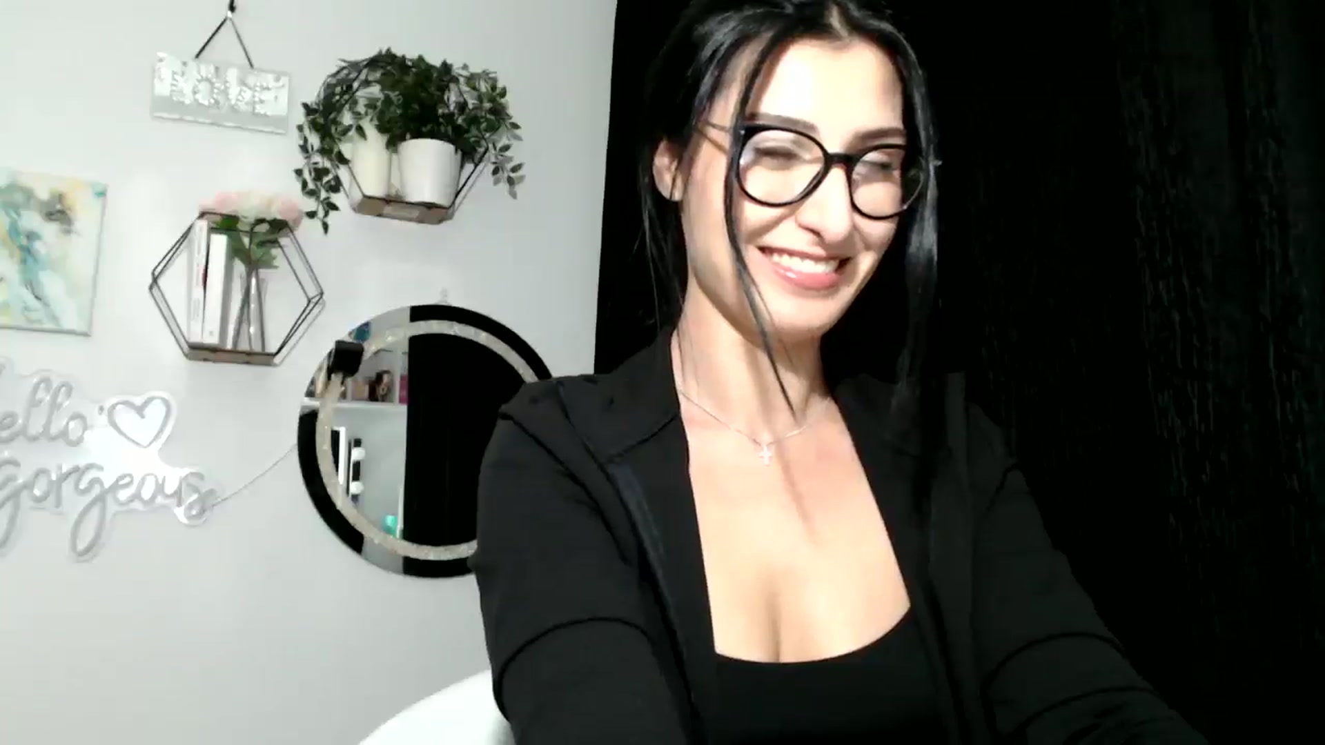 Gallery image thumbnail from Yara_77's myfreecams stream on, 01/14/2026, 19:41 image 19 of 20