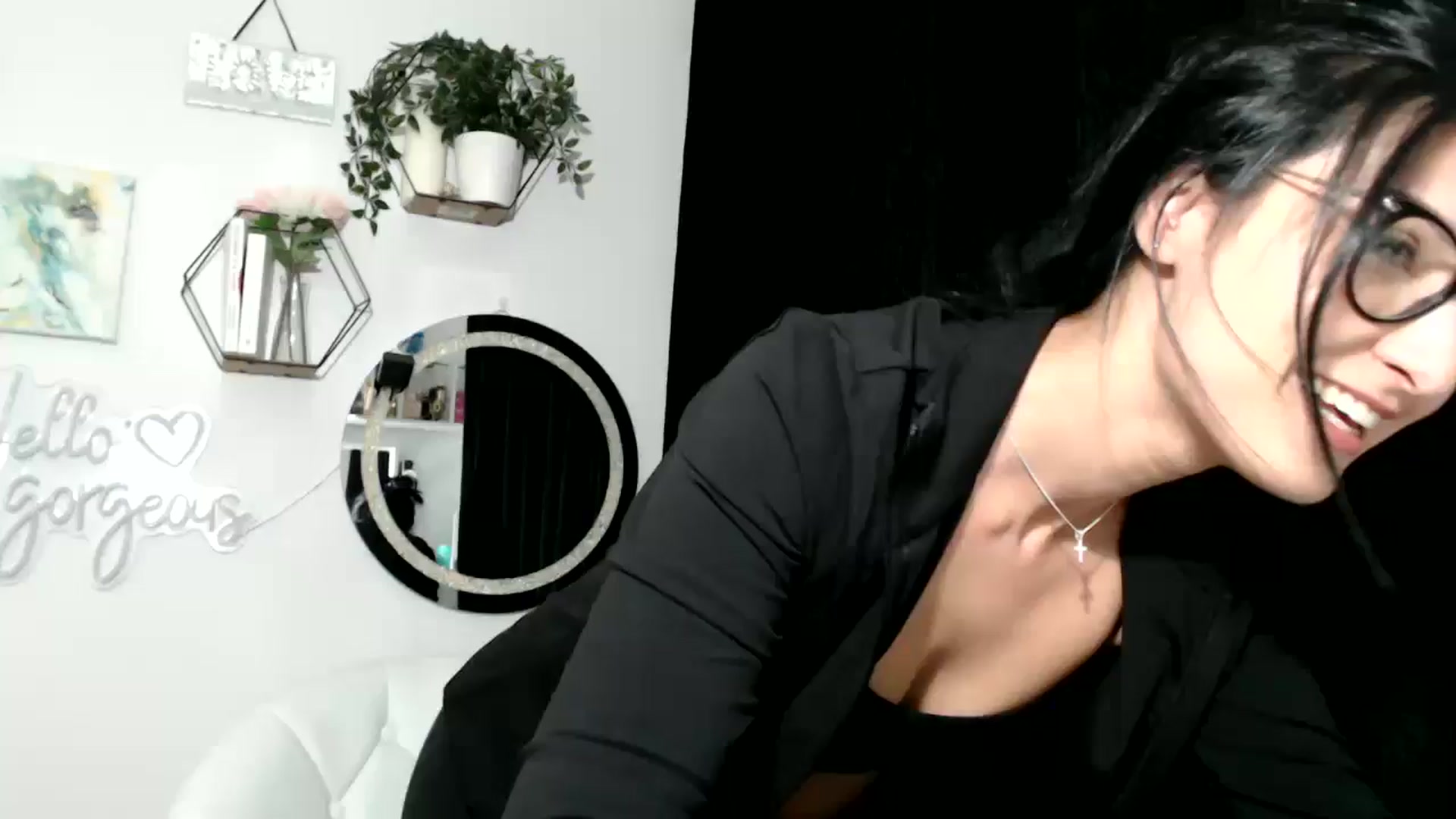 Gallery image thumbnail from Yara_77's myfreecams stream on, 01/14/2026, 19:41 image 5 of 20