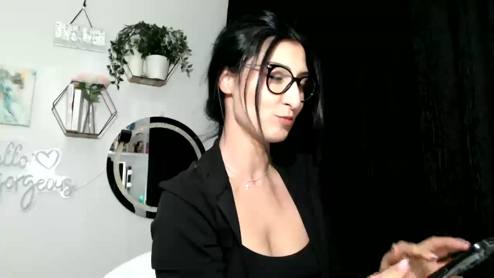 Gallery image thumbnail from Yara_77's myfreecams stream on, 01/14/2026, 19:41 image 12 of 20