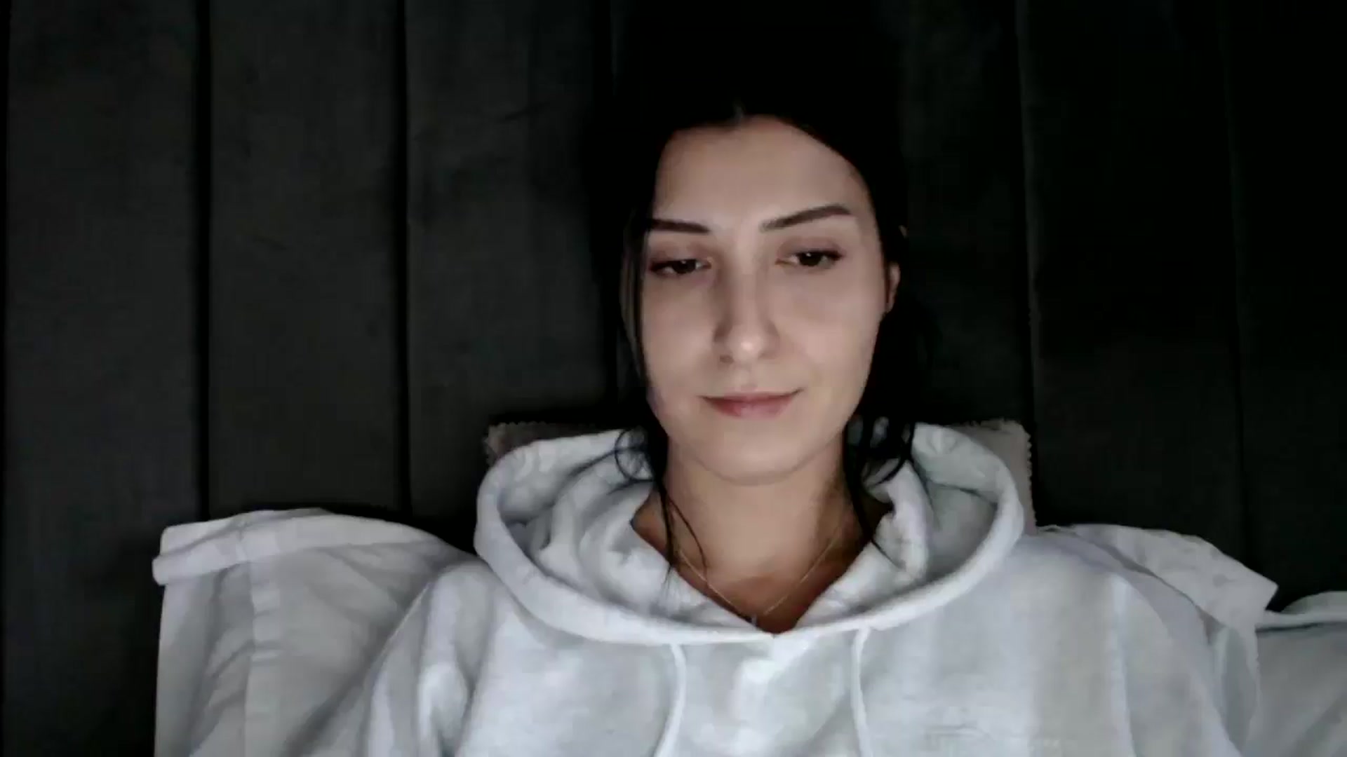 Gallery image thumbnail from Yara_77's myfreecams stream on, 02/01/2026, 15:08 image 5 of 20