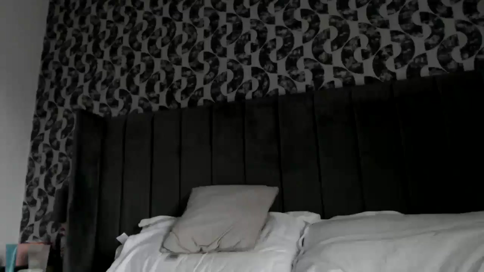 Gallery image thumbnail from Yara_77's myfreecams stream on, 02/01/2026, 15:08 image 16 of 20