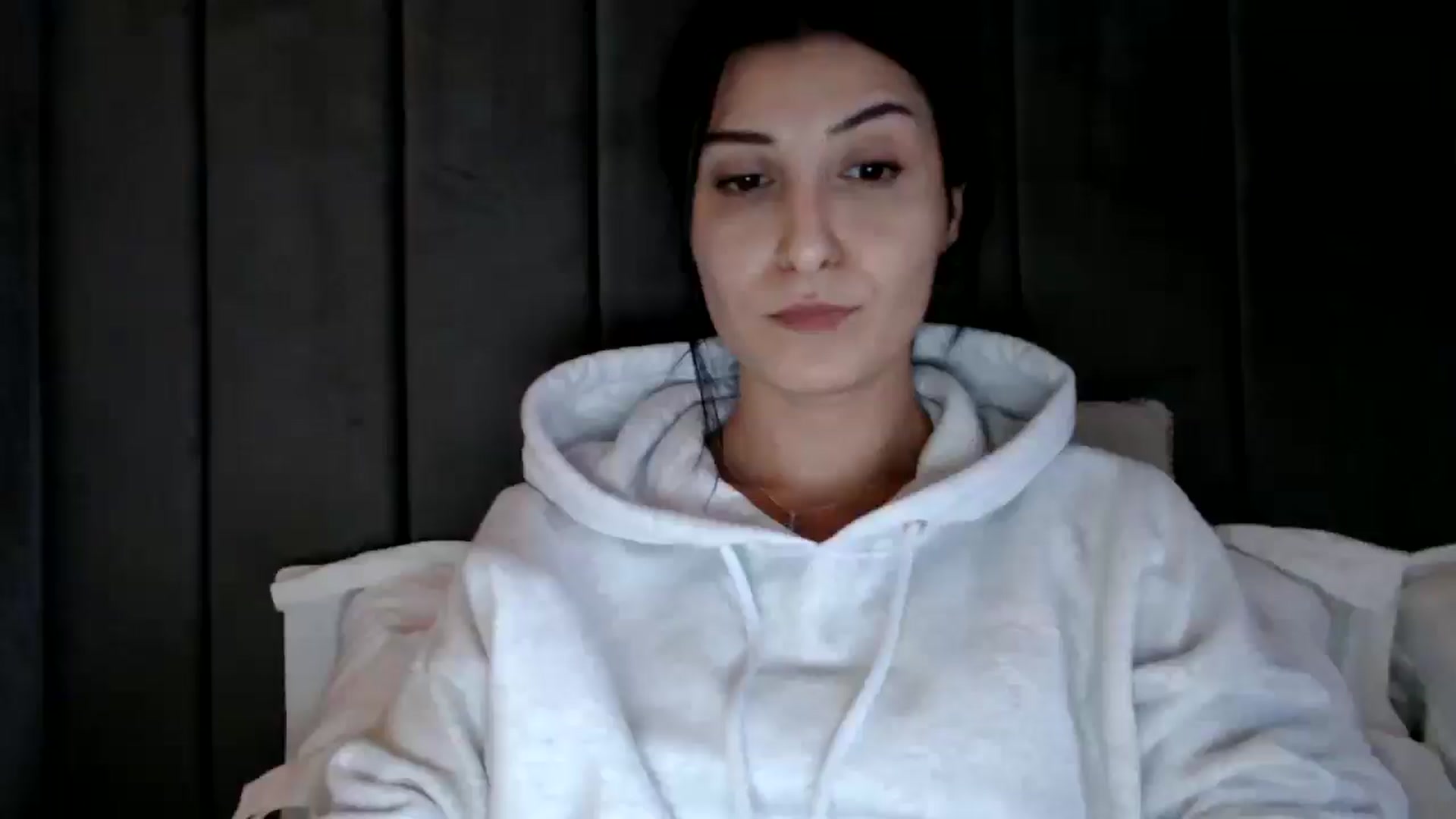 Gallery image thumbnail from Yara_77's myfreecams stream on, 02/01/2026, 15:19 image 2 of 20