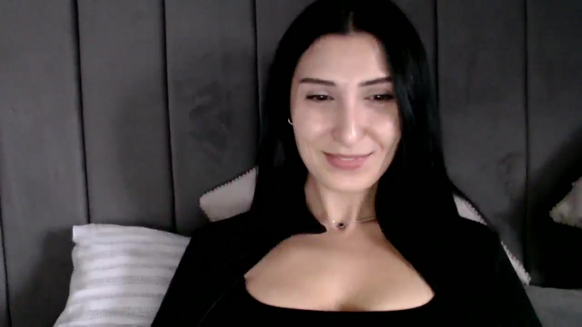 Gallery image thumbnail from Yara_77's myfreecams stream on, 02/04/2026, 11:26 image 7 of 20