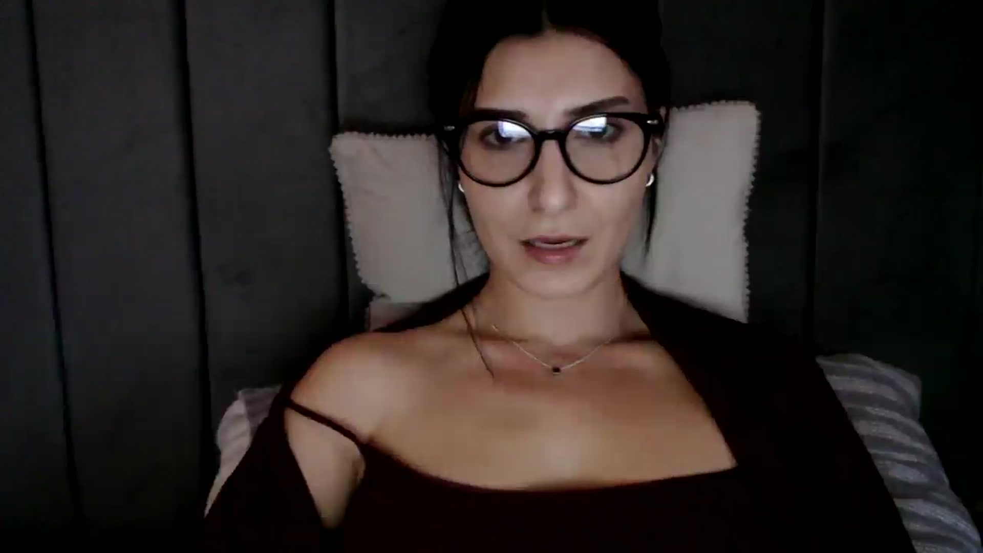 Gallery image thumbnail from Yara_77's myfreecams stream on, 02/06/2026, 13:02 image 19 of 20