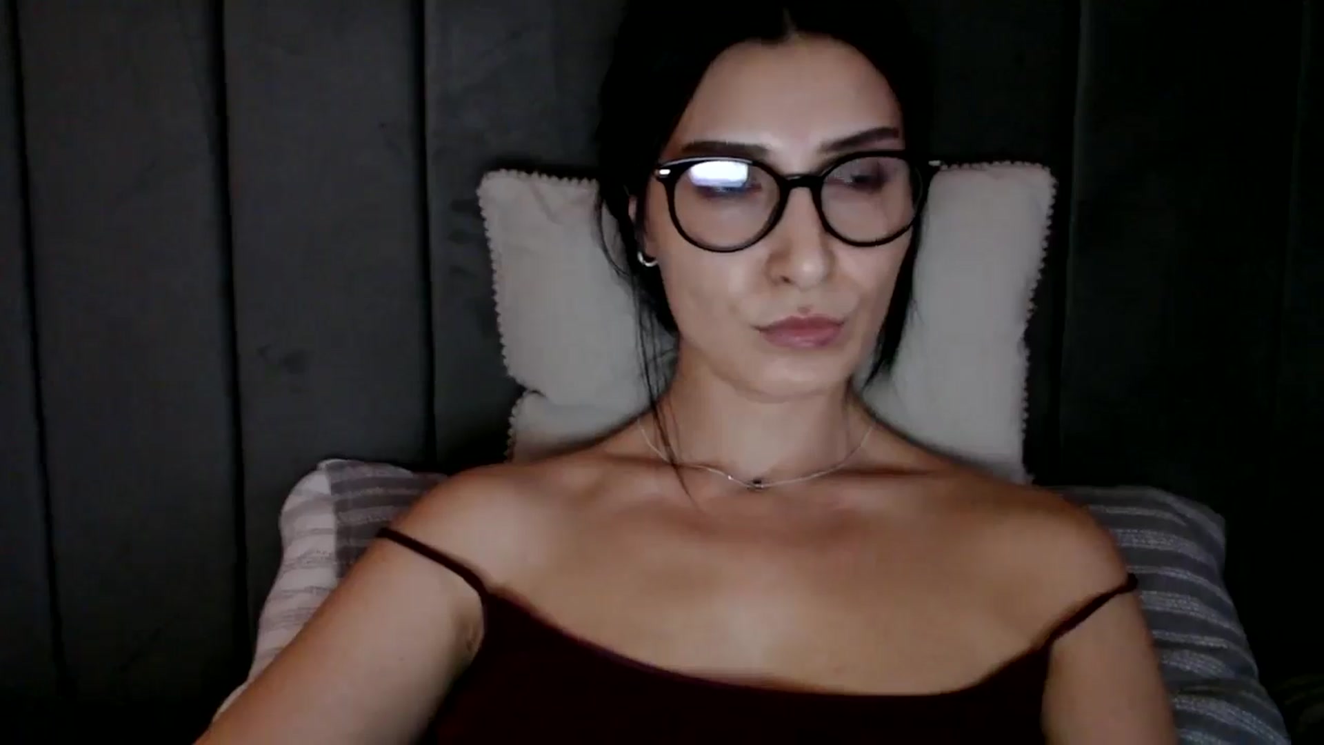 Gallery image thumbnail from Yara_77's myfreecams stream on, 02/06/2026, 14:06 image 7 of 20