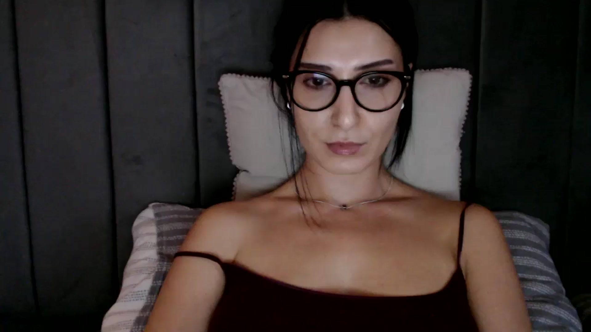 Gallery image thumbnail from Yara_77's myfreecams stream on, 02/06/2026, 14:06 image 3 of 20