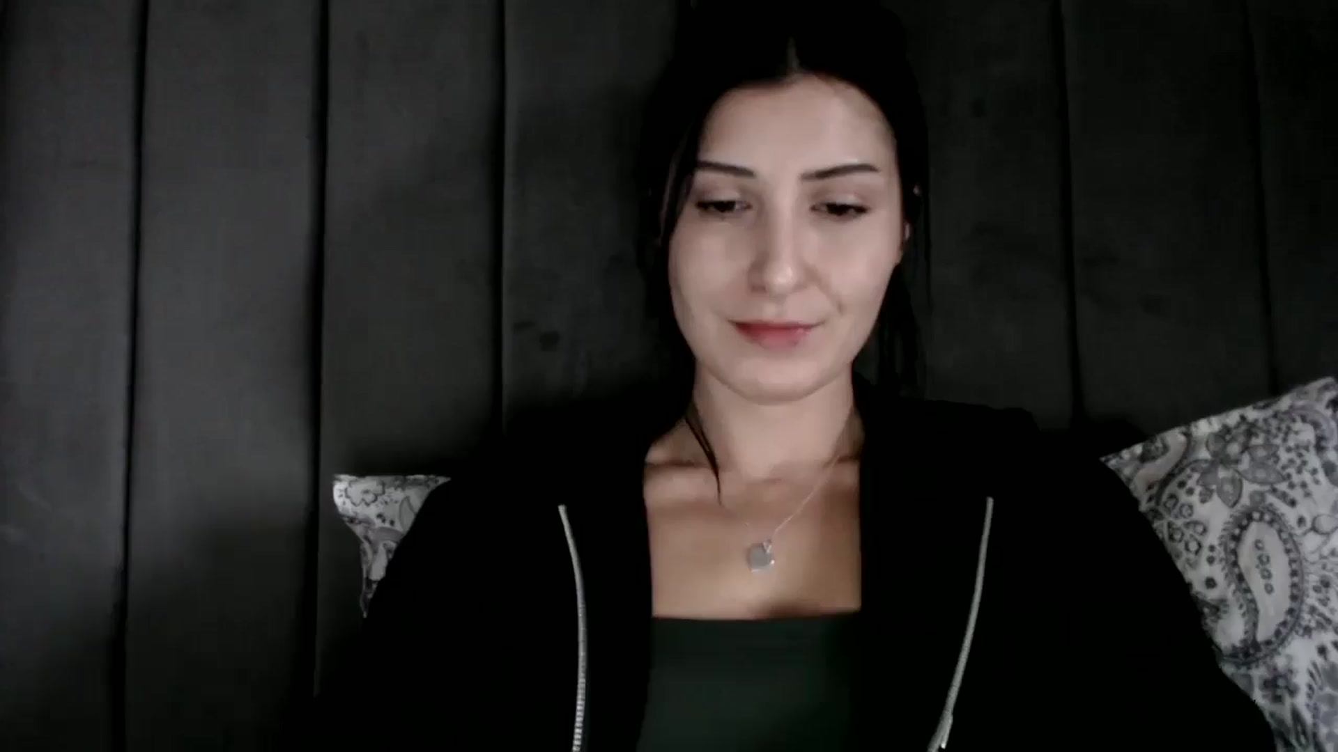Gallery image thumbnail from Yara_77's myfreecams stream on, 02/19/2026, 12:27 image 1 of 20