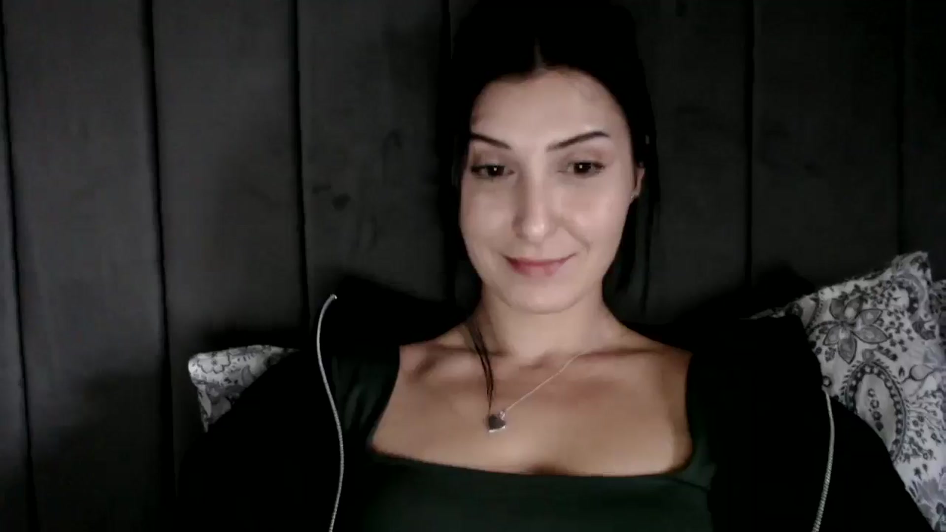 Gallery image thumbnail from Yara_77's myfreecams stream on, 02/19/2026, 12:27 image 10 of 20
