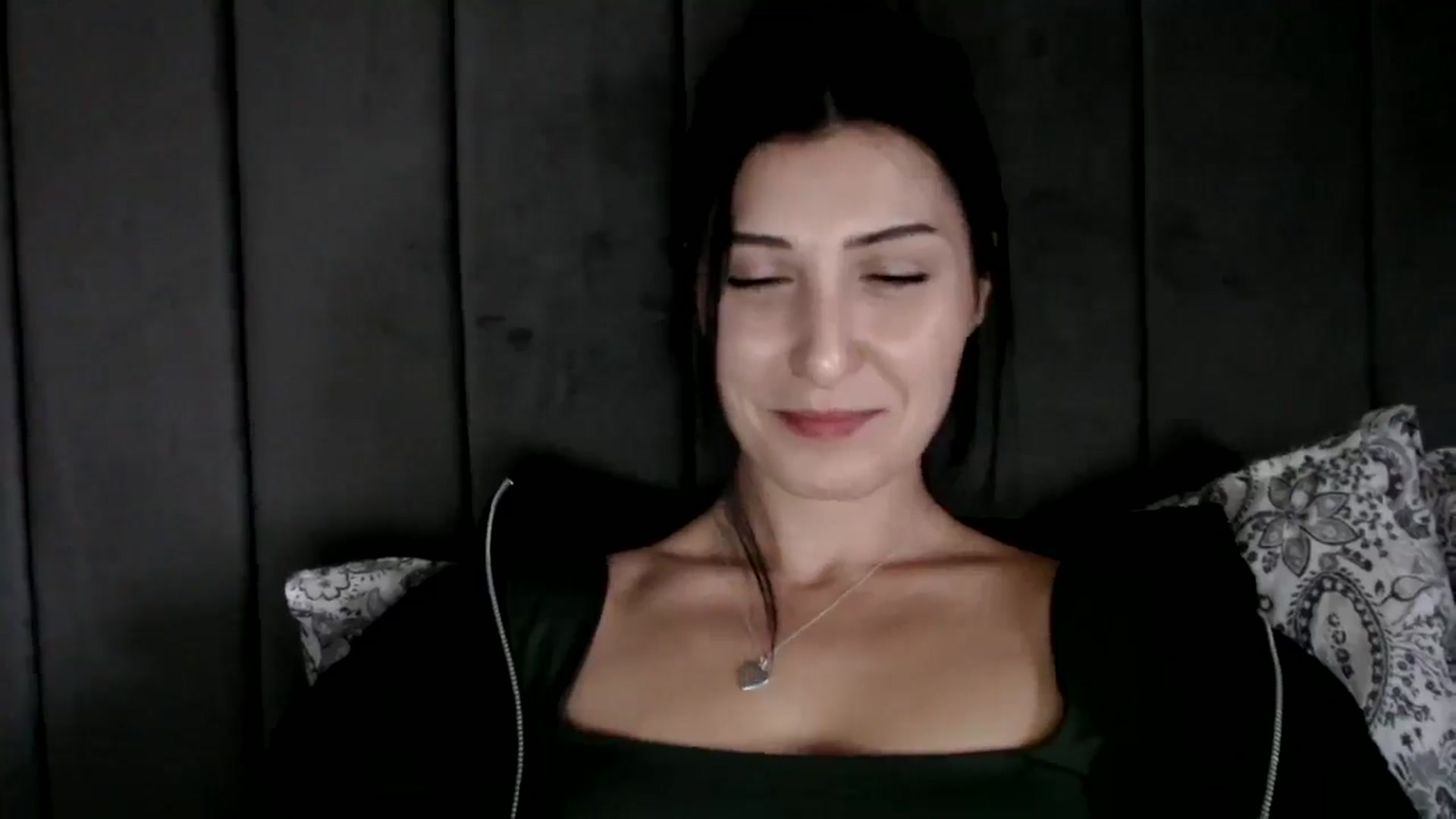 Gallery image thumbnail from Yara_77's myfreecams stream on, 02/19/2026, 12:27 image 11 of 20