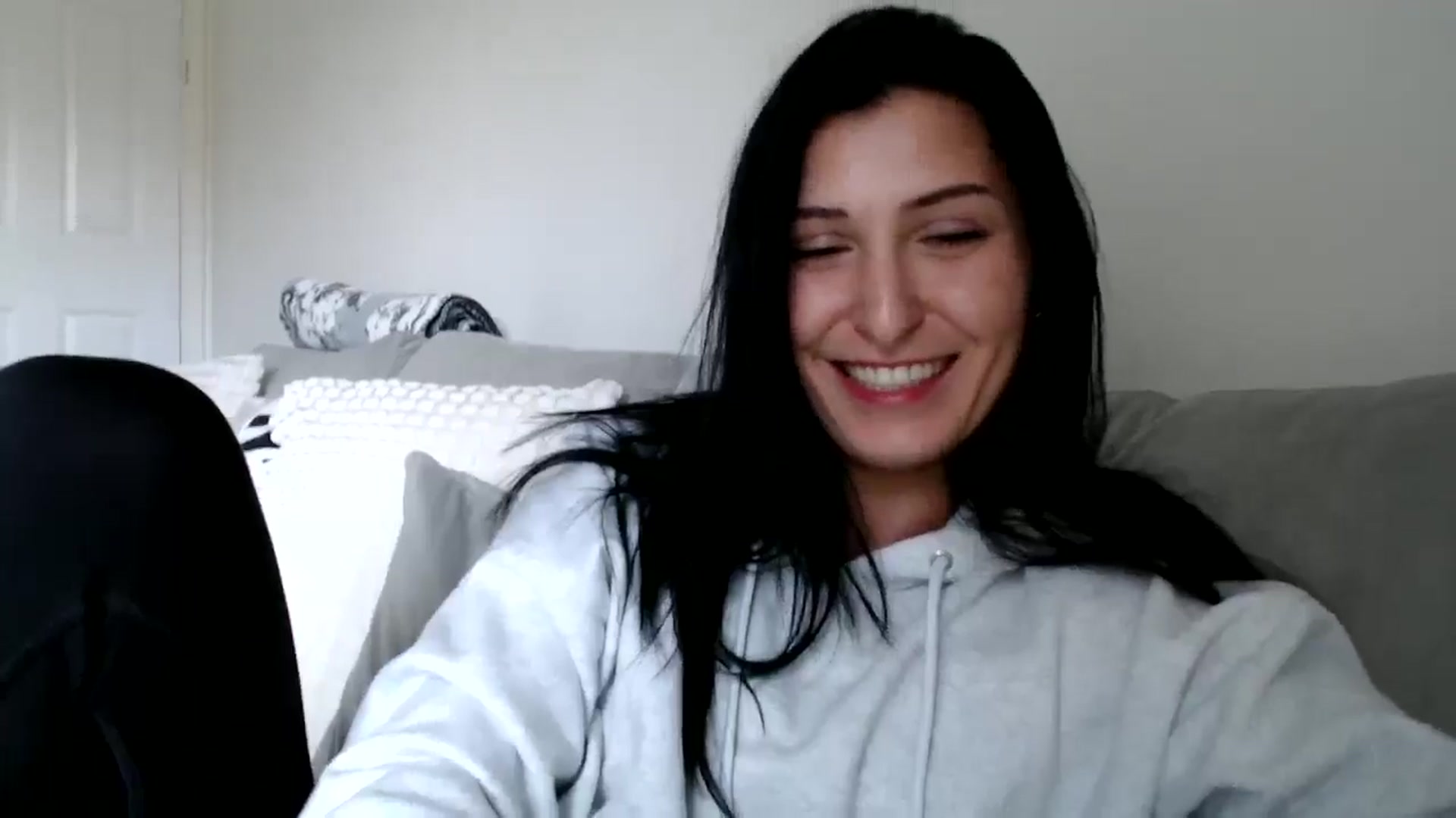 Gallery image thumbnail from Yara_77's myfreecams stream on, 03/01/2026, 15:55 image 4 of 20