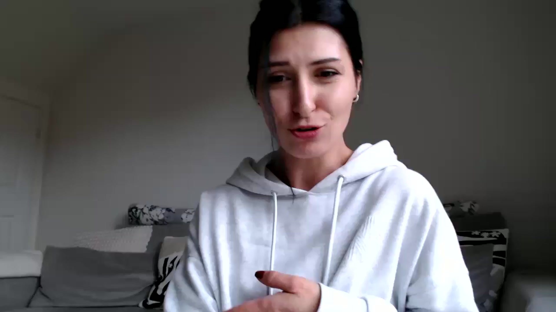 Gallery image thumbnail from Yara_77's myfreecams stream on, 03/01/2026, 15:55 image 11 of 20