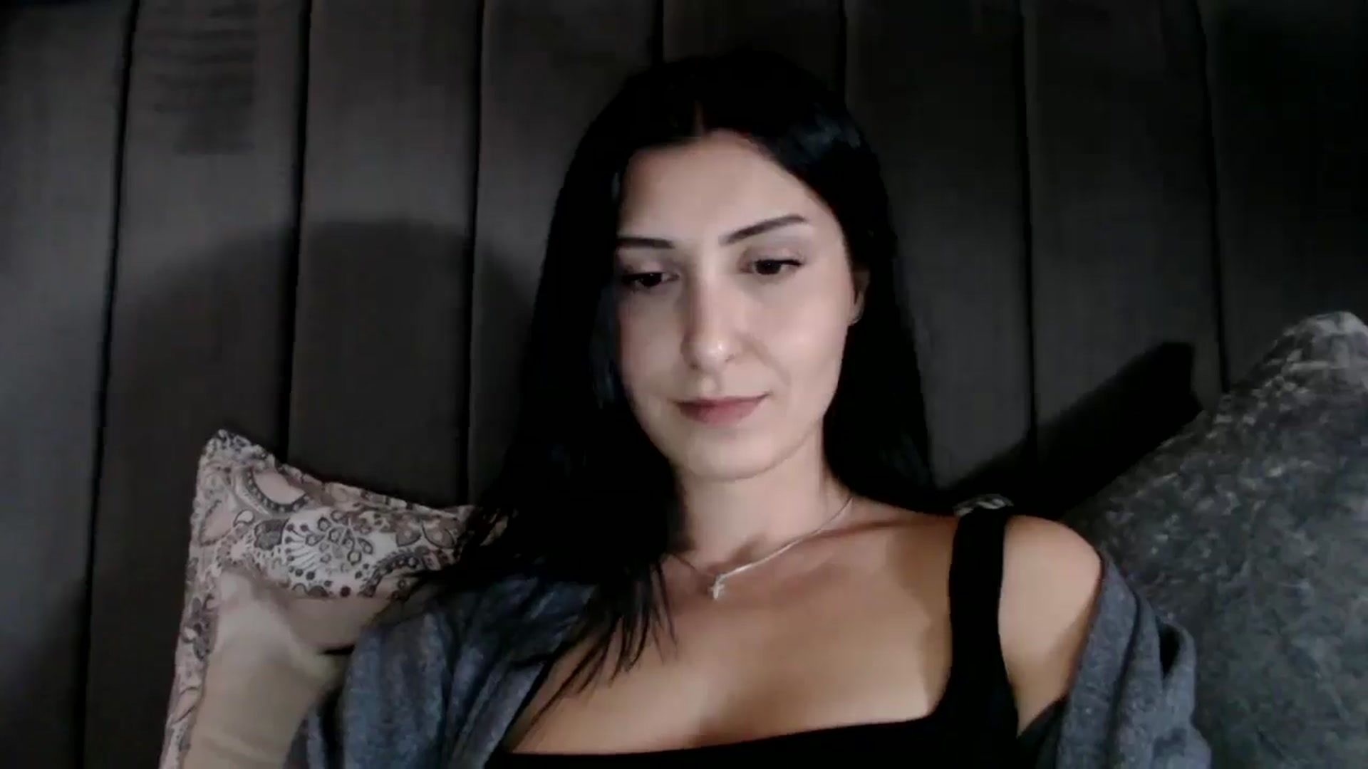 Gallery image thumbnail from Yara_77's myfreecams stream on, 03/10/2026, 15:57 image 14 of 20