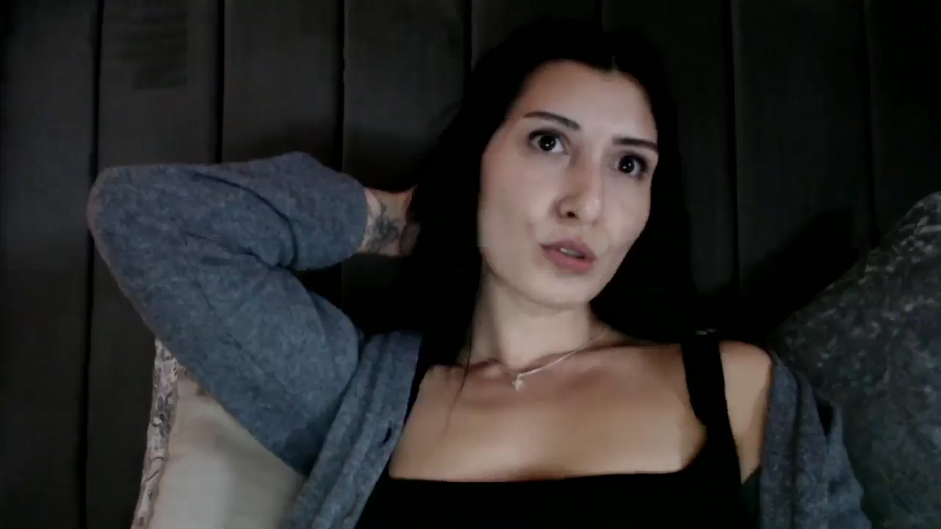 Gallery image thumbnail from Yara_77's myfreecams stream on, 03/10/2026, 15:57 image 6 of 20