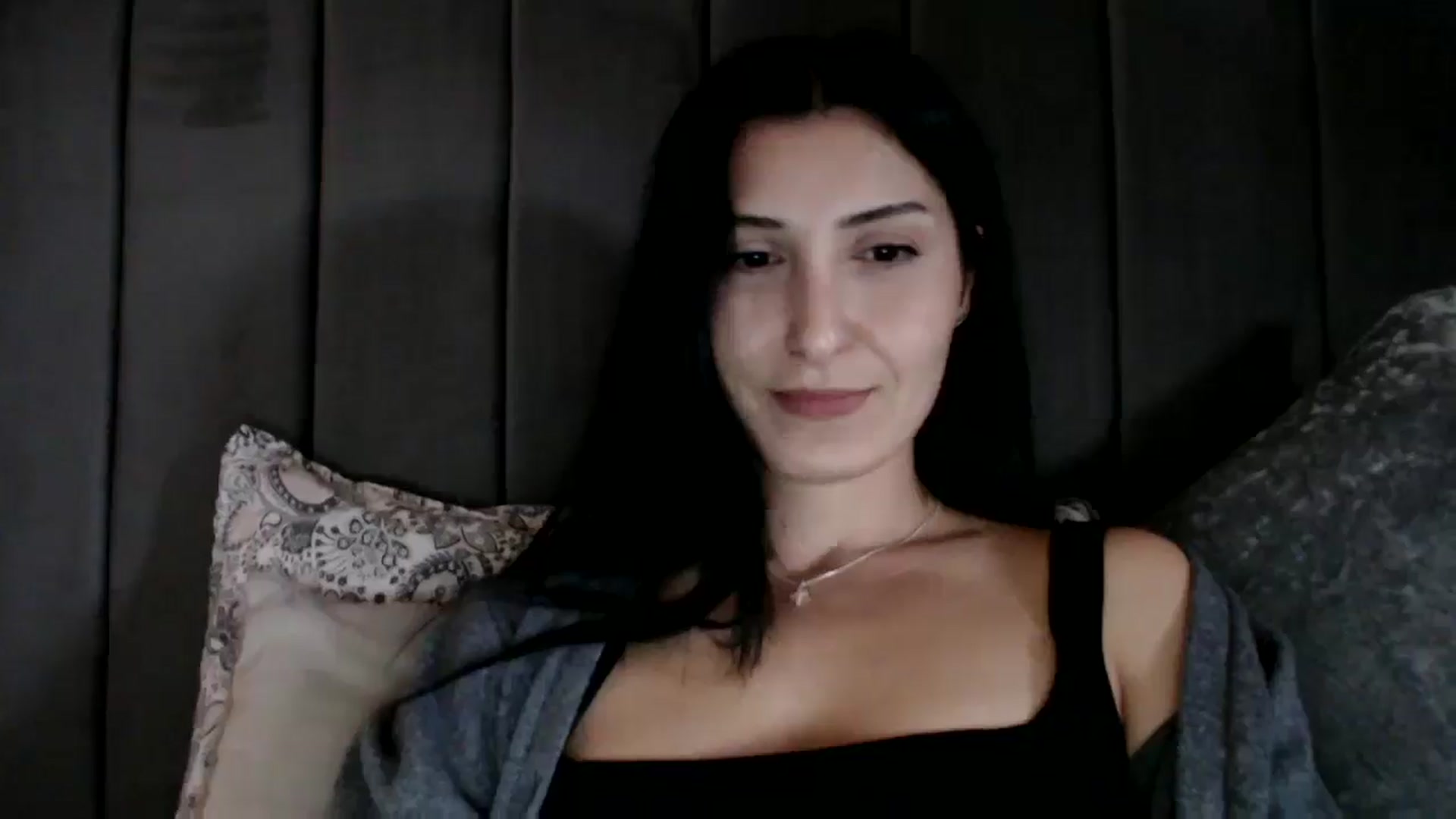 Gallery image thumbnail from Yara_77's myfreecams stream on, 03/10/2026, 15:57 image 9 of 20