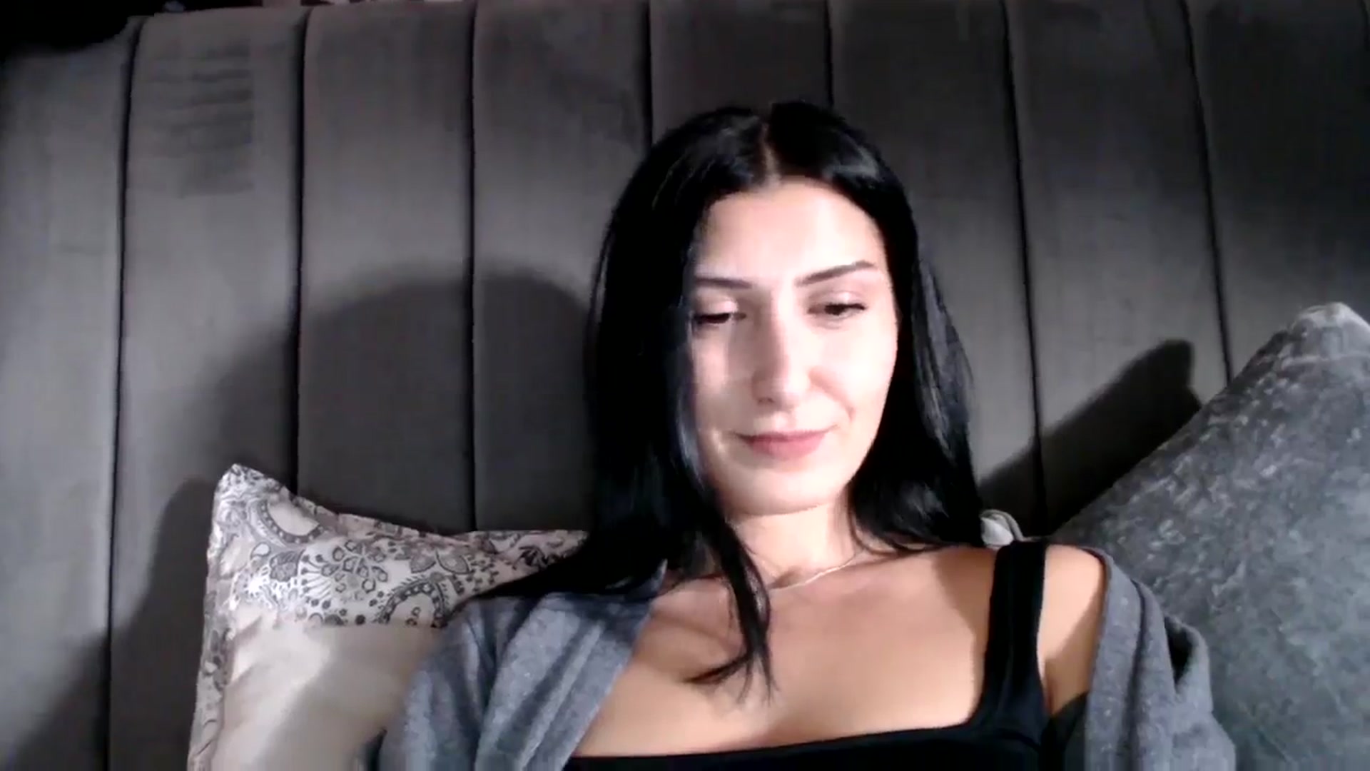 Gallery image thumbnail from Yara_77's myfreecams stream on, 03/10/2026, 15:57 image 20 of 20