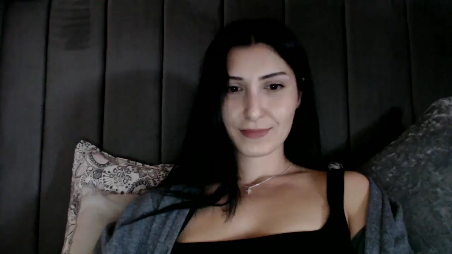 Gallery image thumbnail from Yara_77's myfreecams stream on, 03/10/2026, 15:57 image 10 of 20
