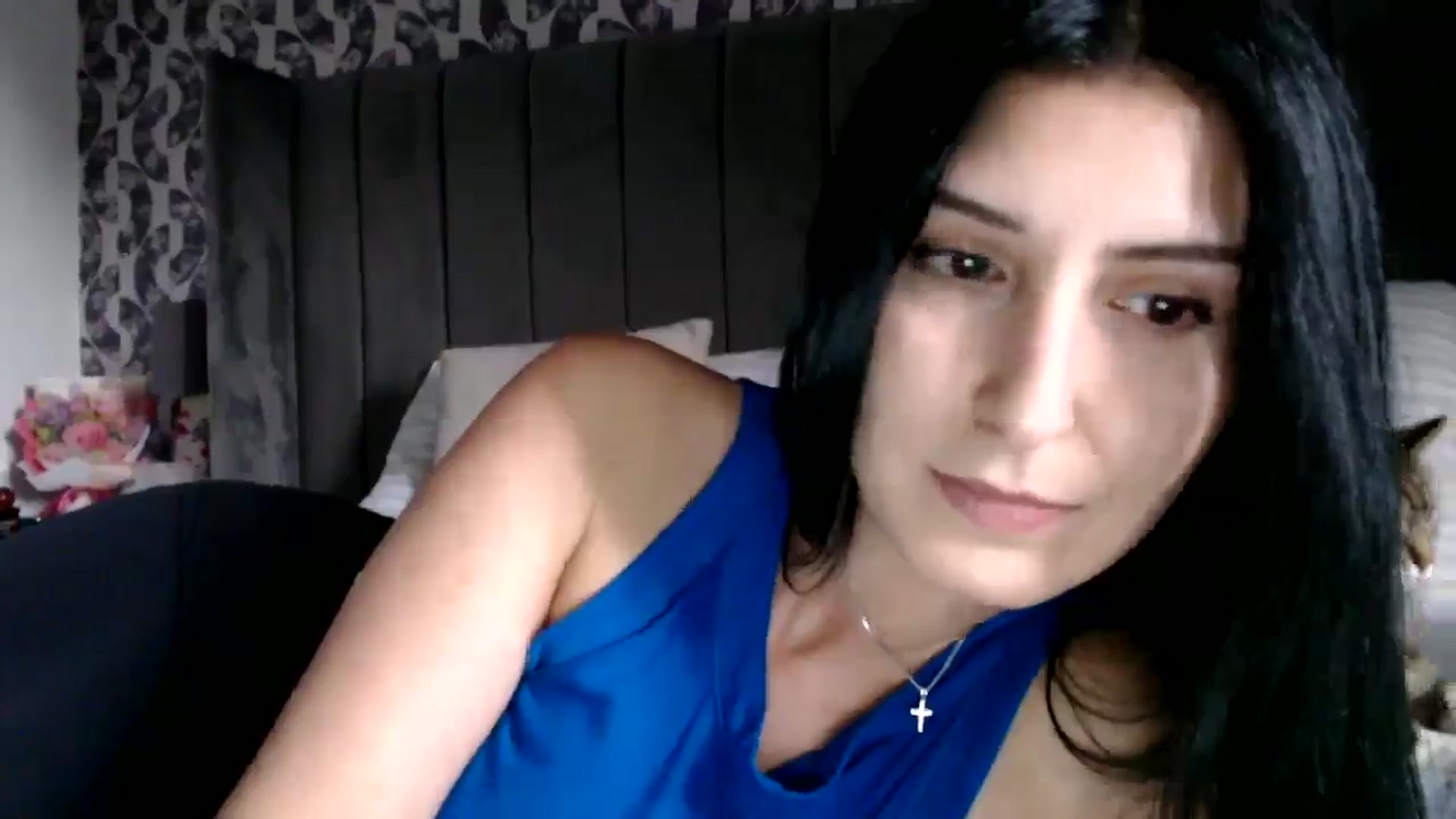 Gallery image thumbnail from Yara_77's myfreecams stream on, 03/20/2026, 16:53 image 15 of 20