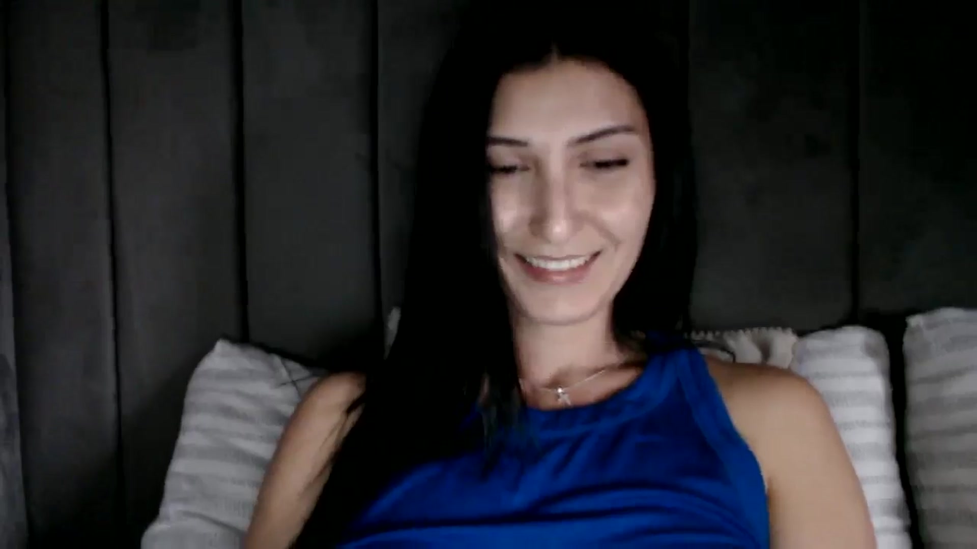 Gallery image thumbnail from Yara_77's myfreecams stream on, 03/20/2026, 17:25 image 15 of 20