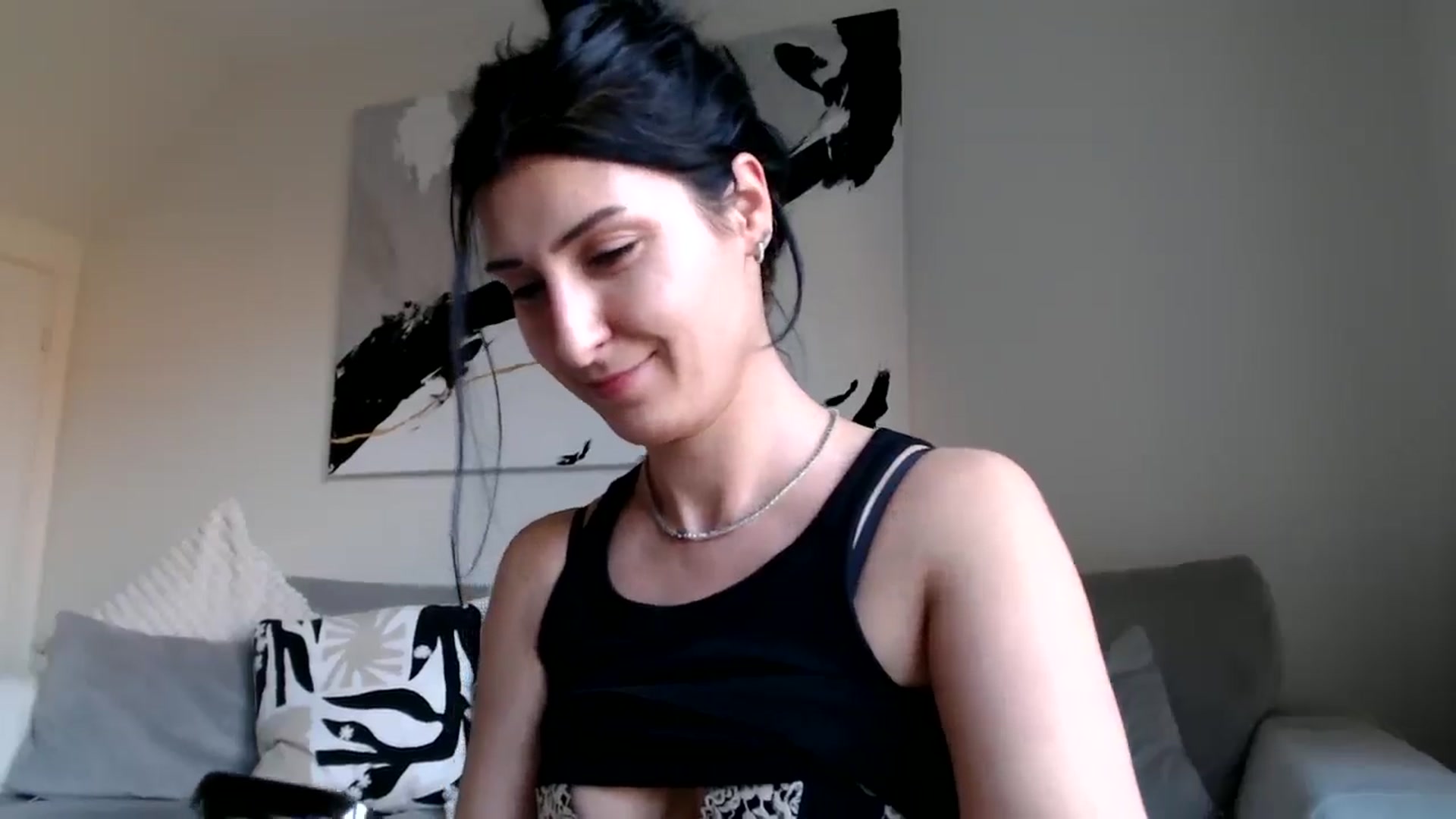 Gallery image thumbnail from Yara_77's myfreecams stream on, 04/02/2026, 16:18 image 14 of 20