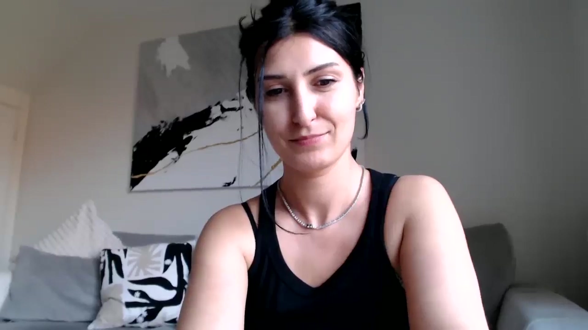 Gallery image thumbnail from Yara_77's myfreecams stream on, 04/02/2026, 16:18 image 16 of 20