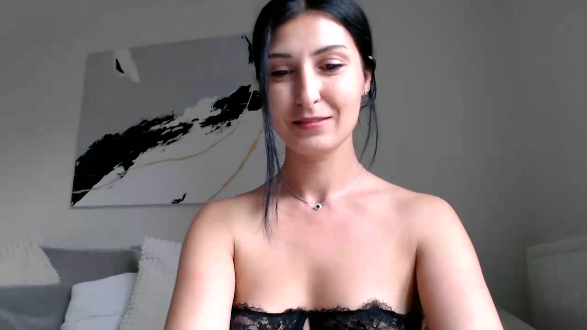 Gallery image thumbnail from Yara_77's myfreecams stream on, 05/06/2026, 13:26 image 18 of 20