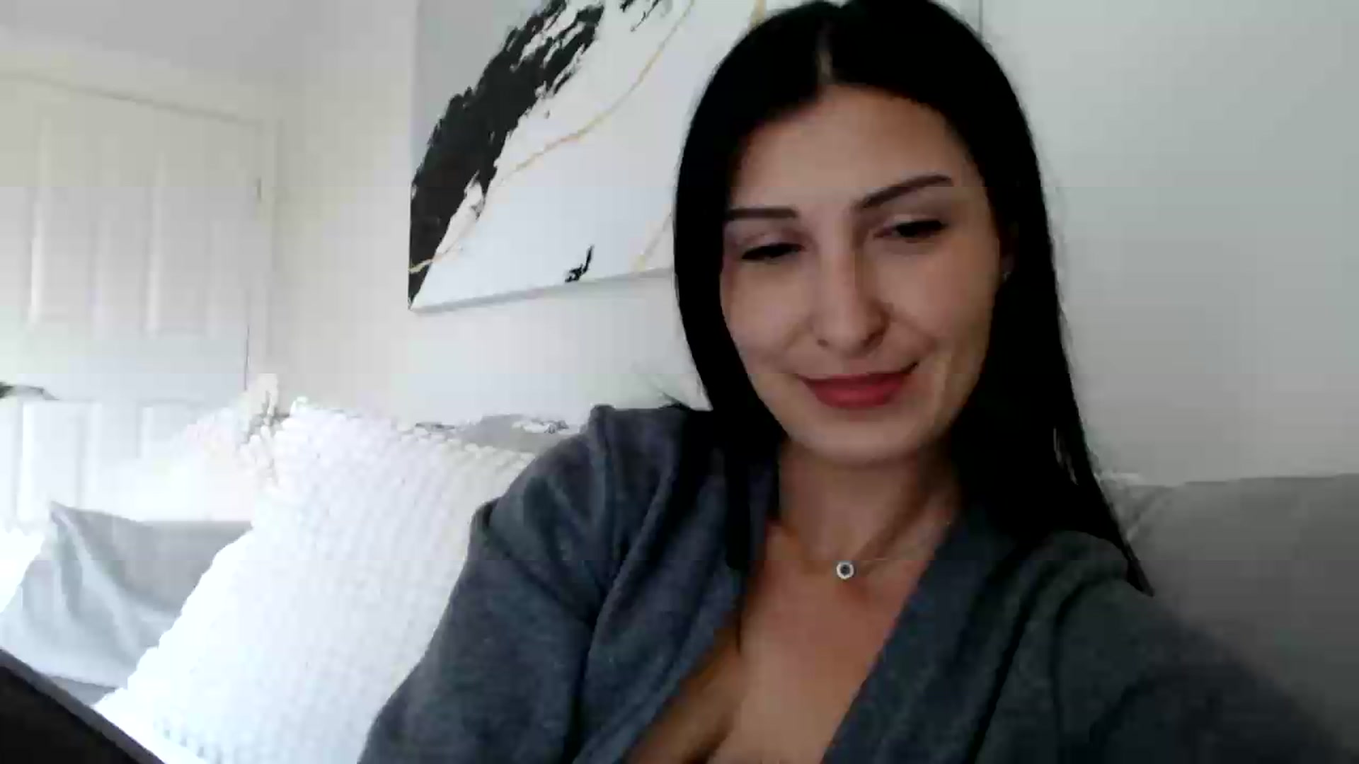Gallery image thumbnail from Yara_77's myfreecams stream on, 05/06/2026, 13:26 image 1 of 20
