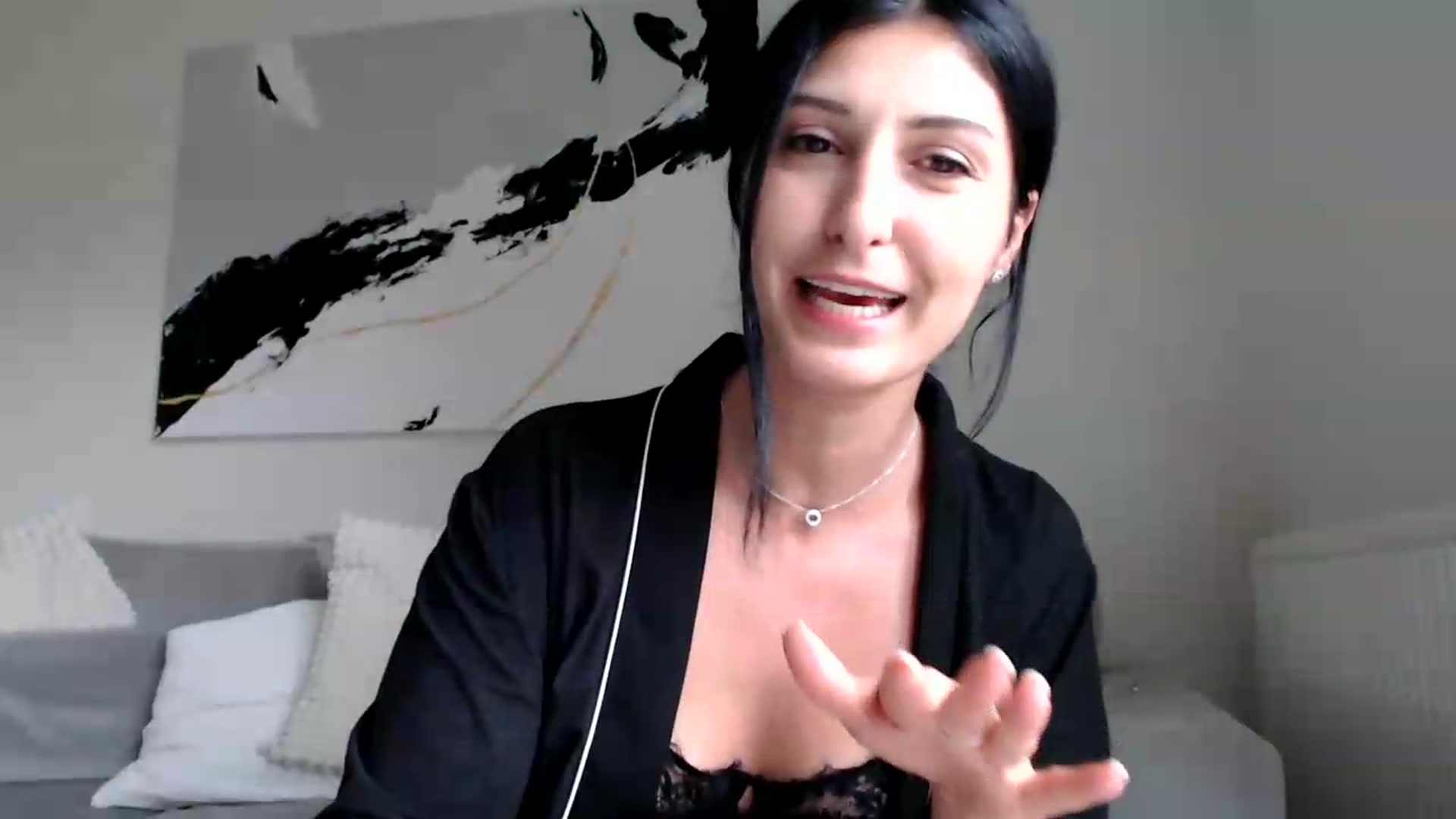 Gallery image thumbnail from Yara_77's myfreecams stream on, 05/06/2026, 14:51 image 14 of 20