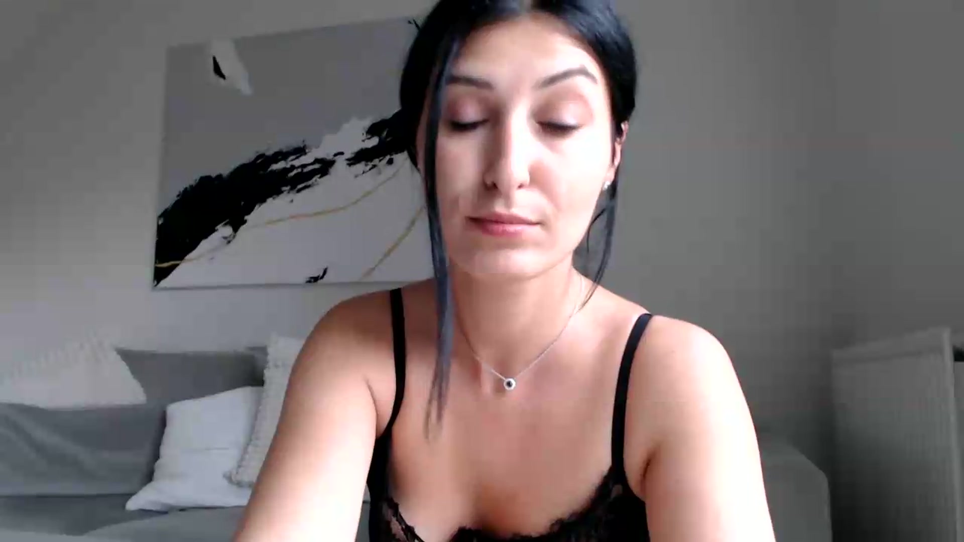 Gallery image thumbnail from Yara_77's myfreecams stream on, 05/06/2026, 14:51 image 11 of 20