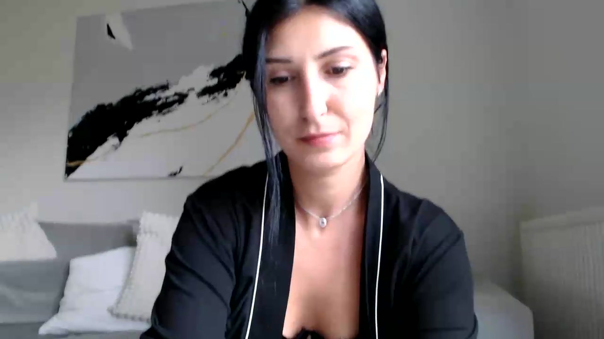 Gallery image thumbnail from Yara_77's myfreecams stream on, 05/06/2026, 14:51 image 15 of 20