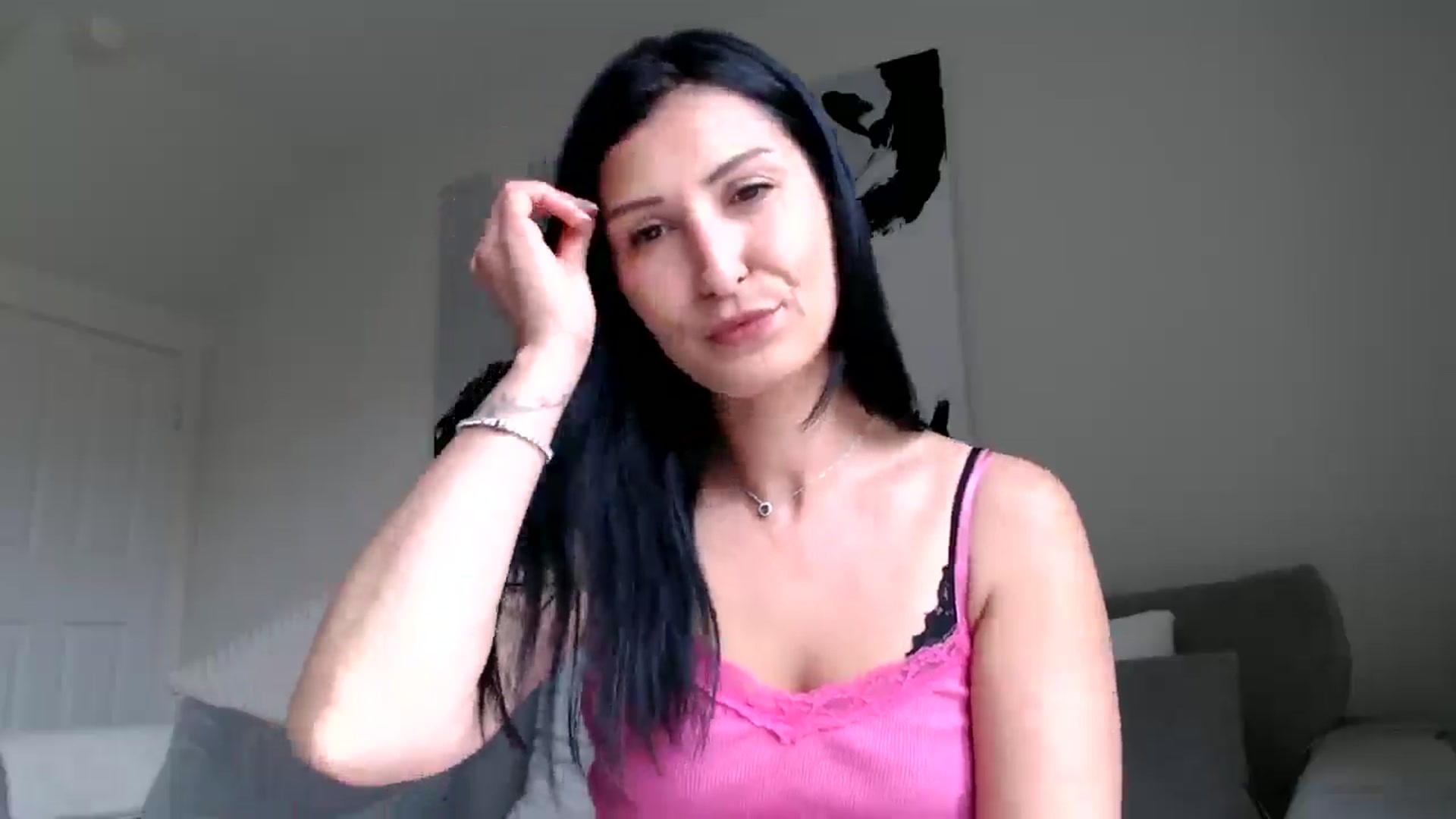 Gallery image thumbnail from Yara_77's myfreecams stream on, 05/07/2026, 11:33 image 18 of 20