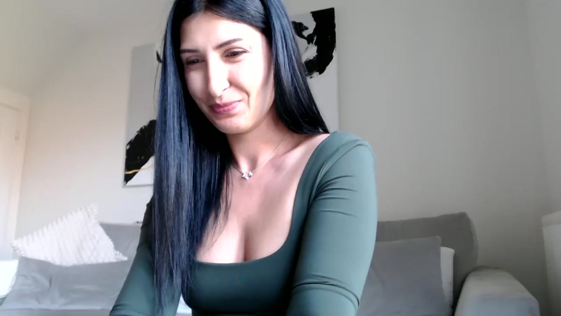 Gallery image thumbnail from Yara_77's myfreecams stream on, 05/08/2026, 12:01 image 8 of 20