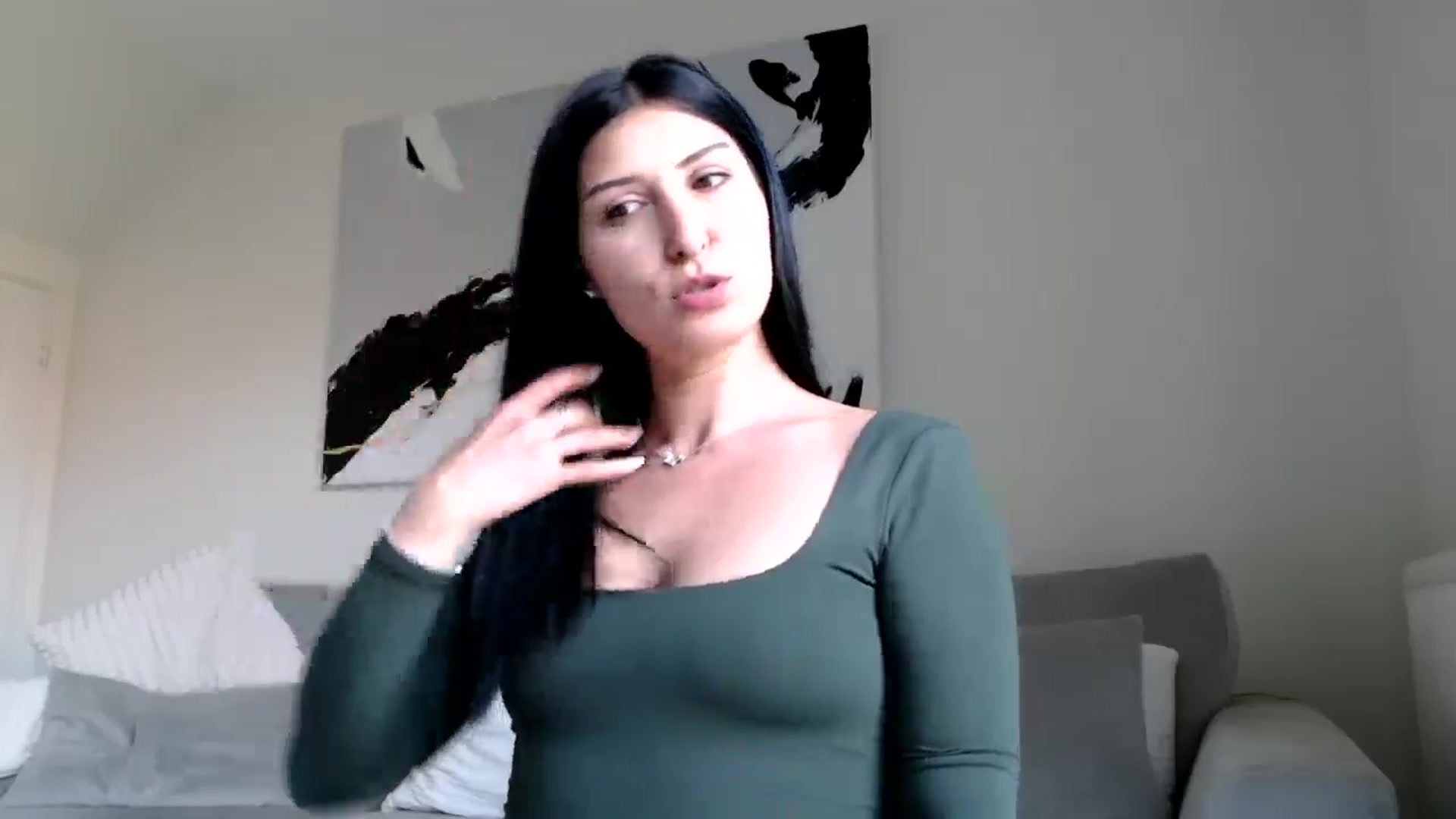 Gallery image thumbnail from Yara_77's myfreecams stream on, 05/08/2026, 12:01 image 2 of 20