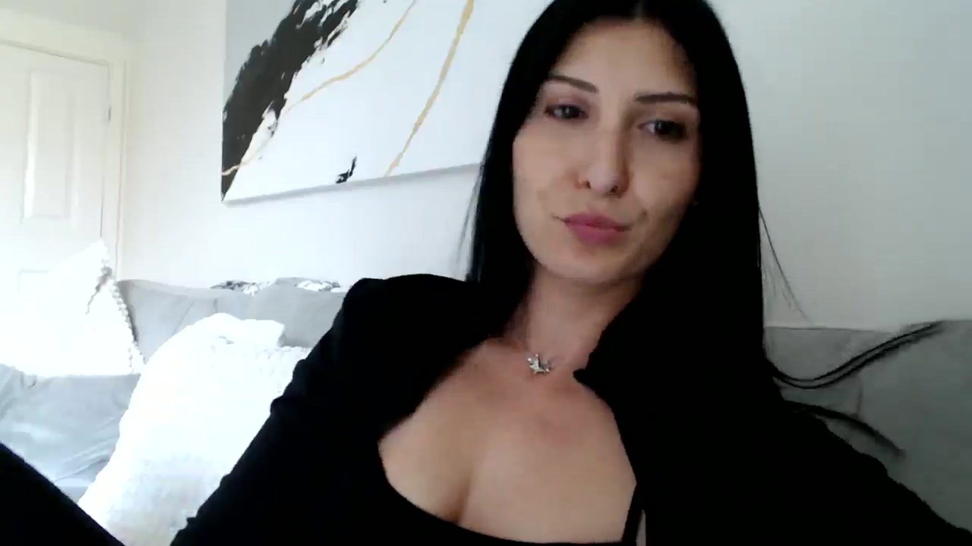 Gallery image thumbnail from Yara_77's myfreecams stream on, 05/08/2026, 14:20 image 6 of 20