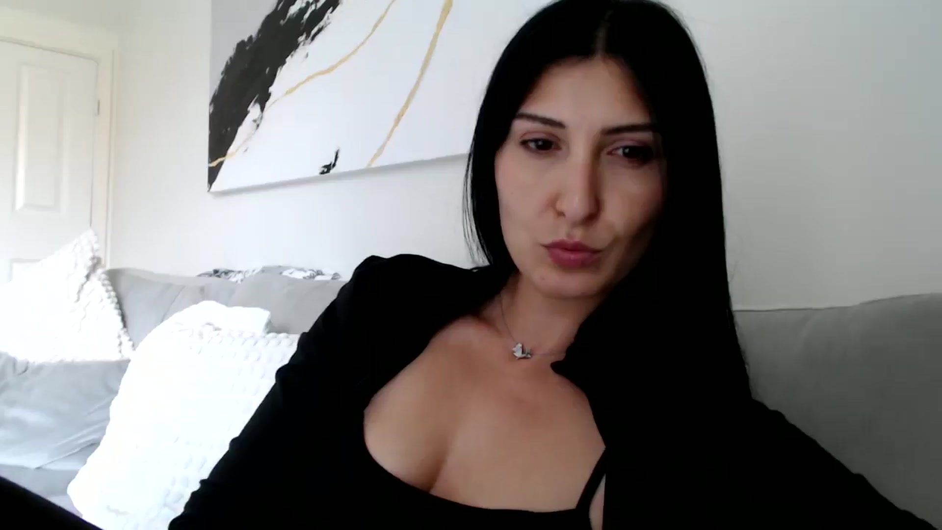 Gallery image thumbnail from Yara_77's myfreecams stream on, 05/08/2026, 14:20 image 5 of 20