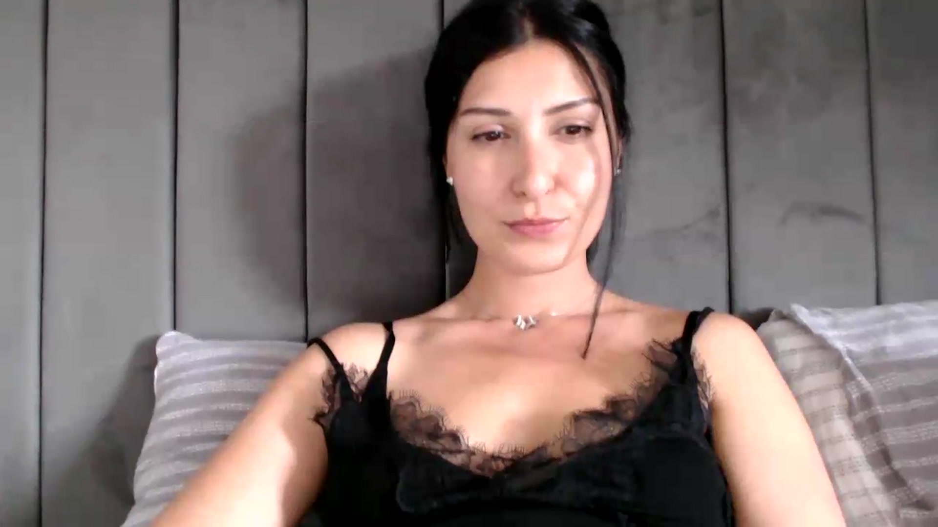 Gallery image thumbnail from Yara_77's myfreecams stream on, 05/10/2026, 12:47 image 20 of 20