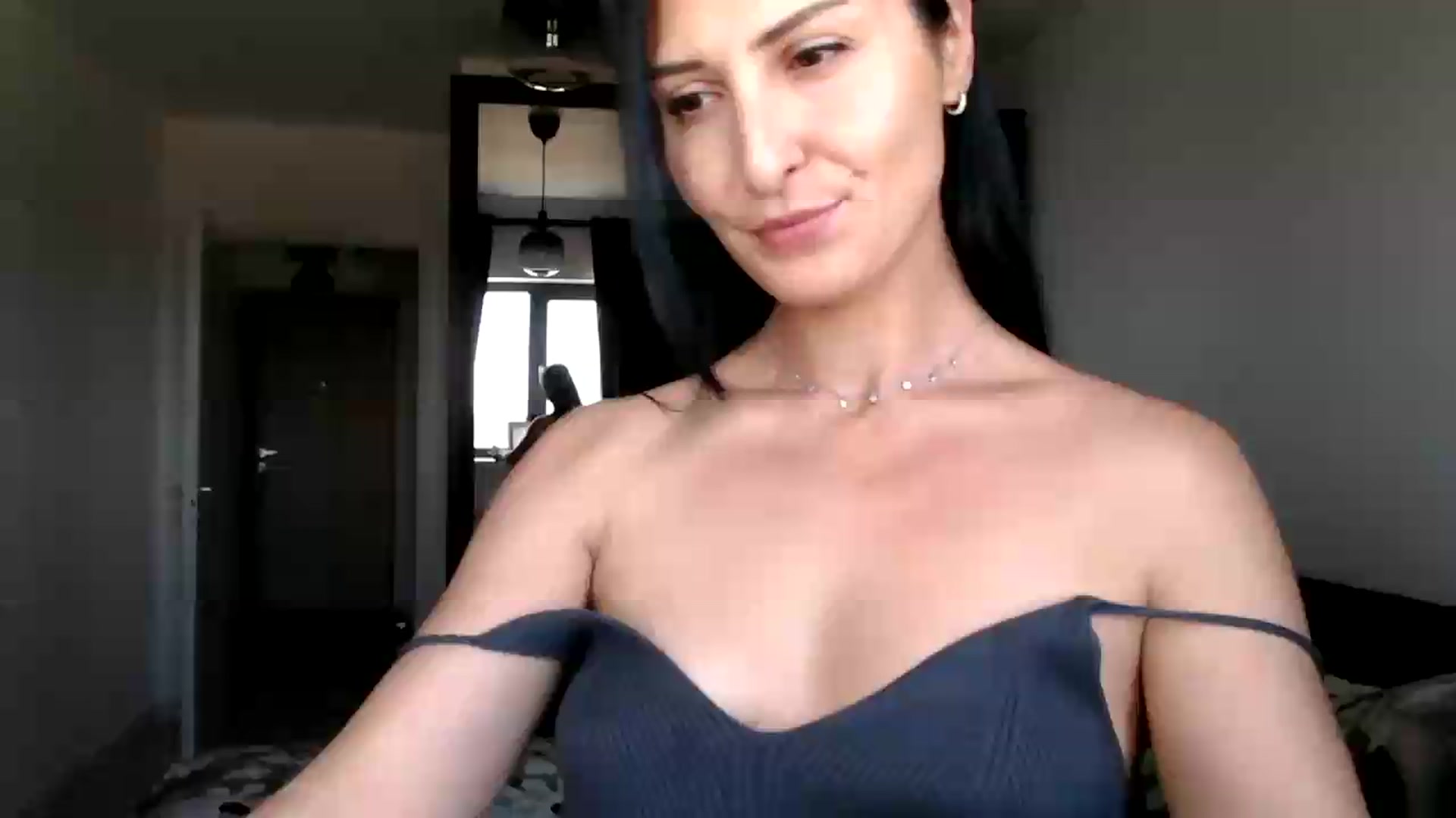 Gallery image thumbnail from Yara_77's myfreecams stream on, 05/30/2026, 09:22 image 1 of 20