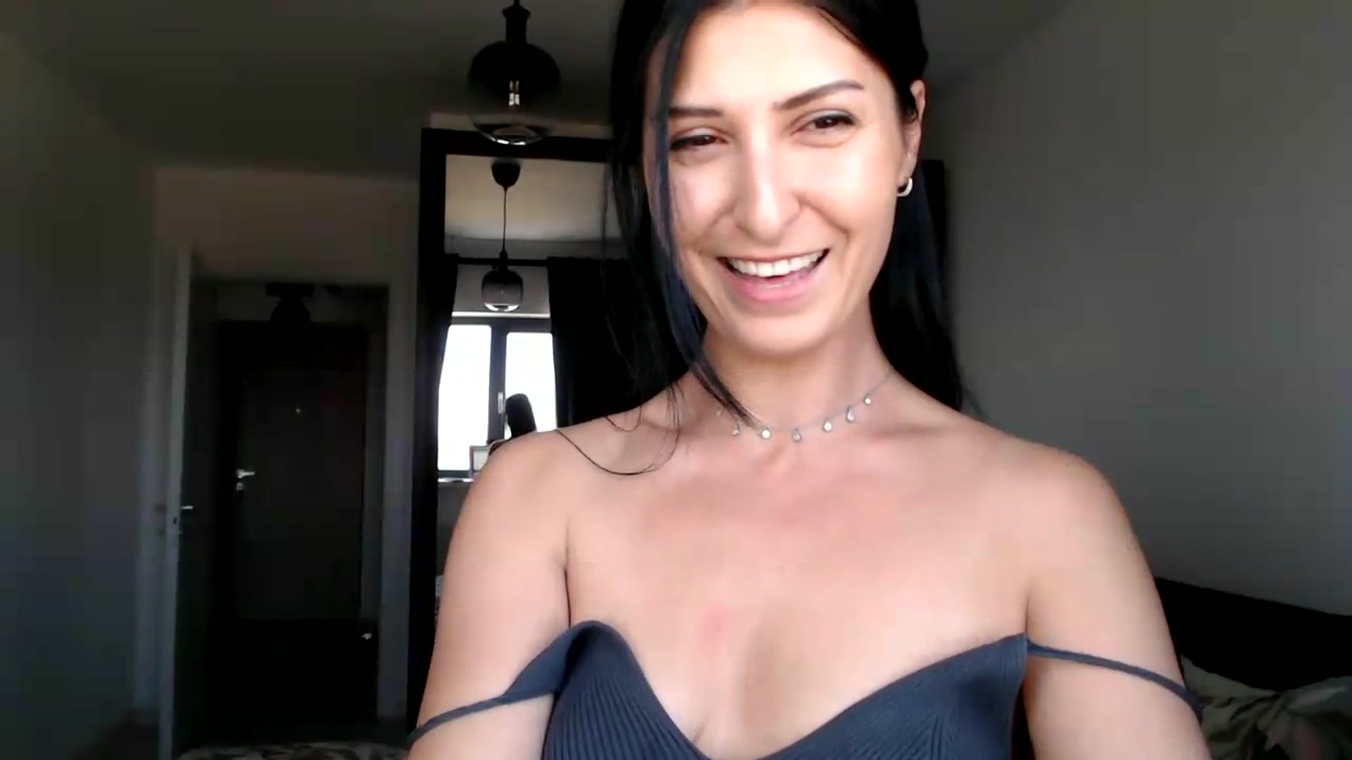 Gallery image thumbnail from Yara_77's myfreecams stream on, 05/30/2026, 09:22 image 7 of 20